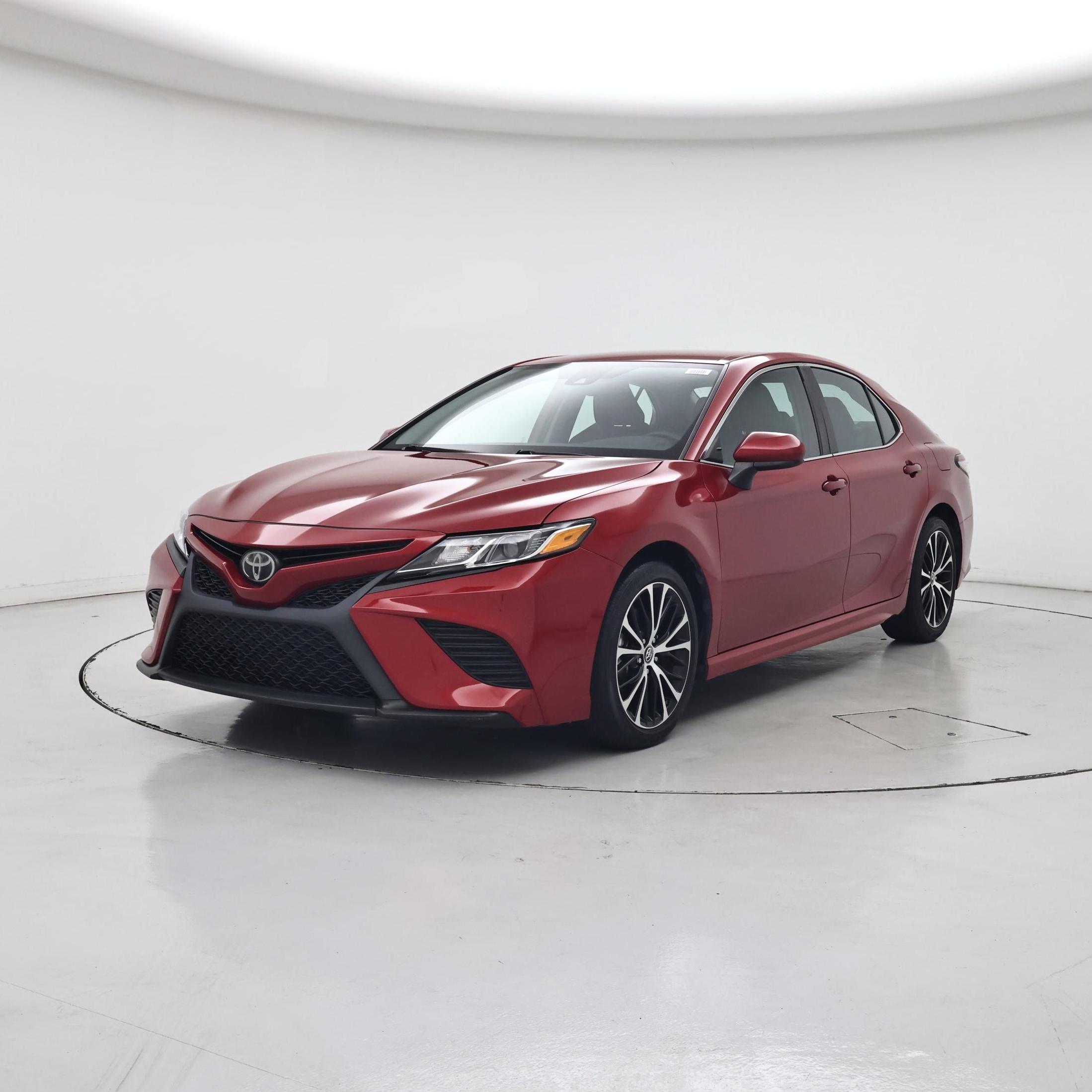 Thumbnail: 2019 Toyota Camry - 4