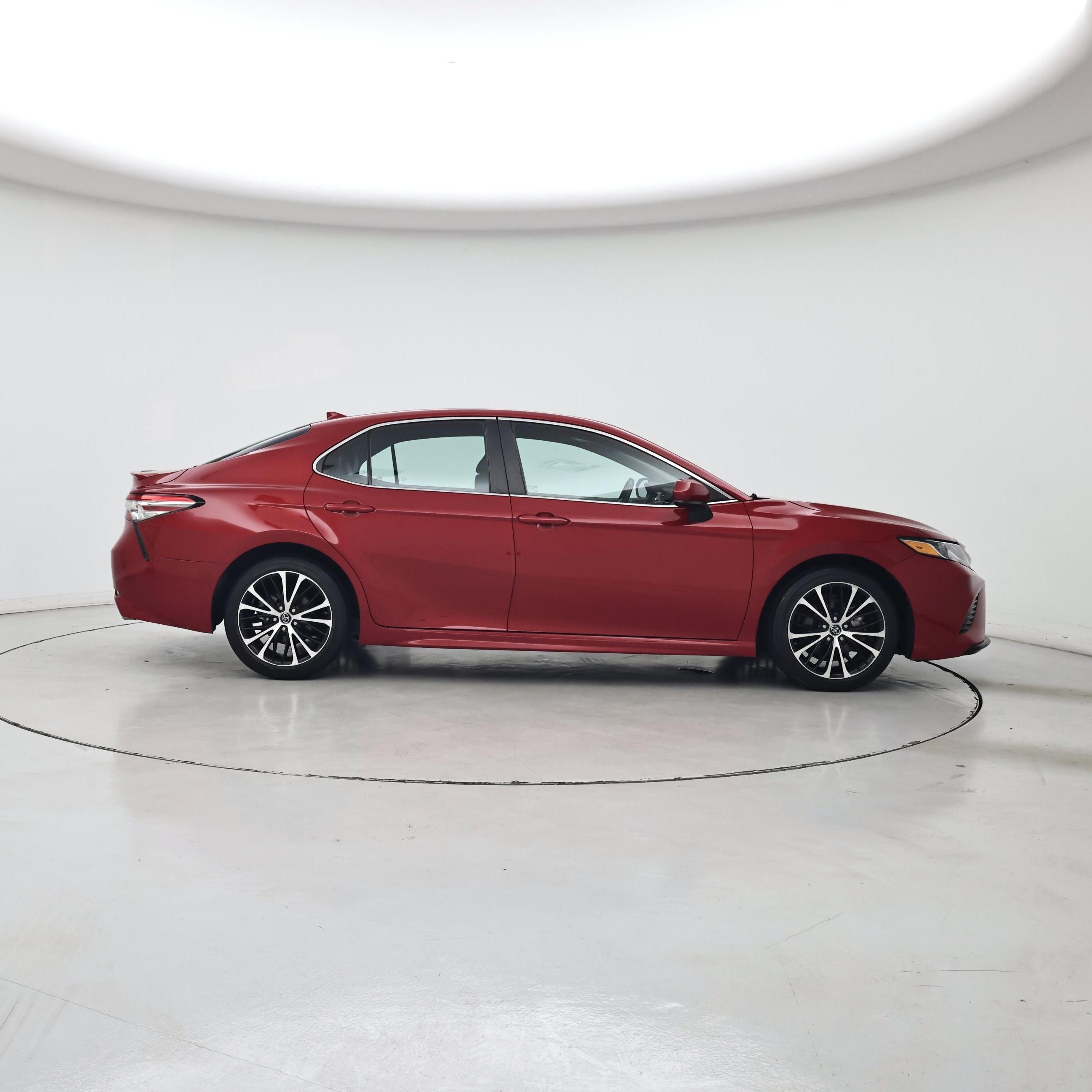 Thumbnail: 2019 Toyota Camry - 7