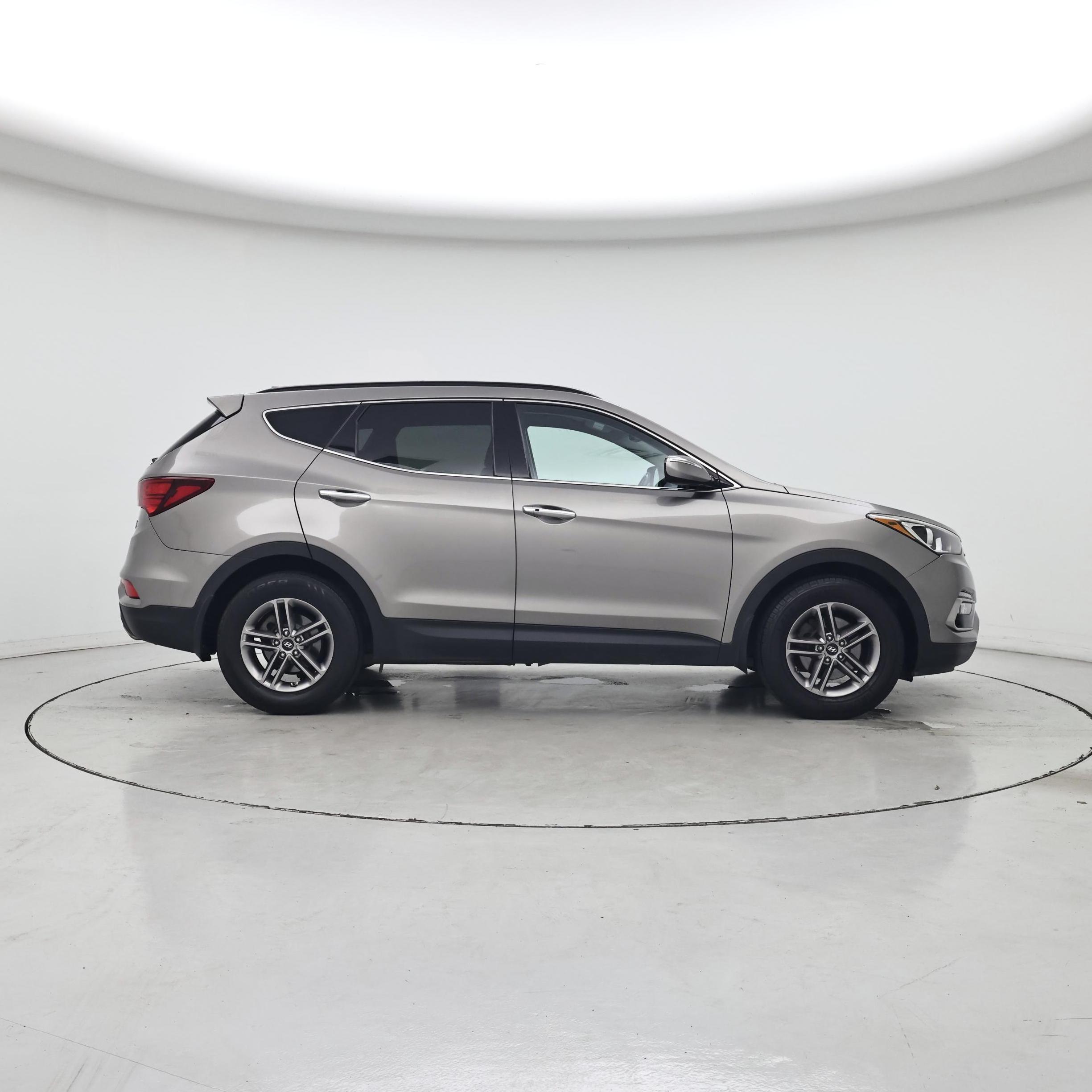 Thumbnail: 2017 Hyundai Santa Fe - 7