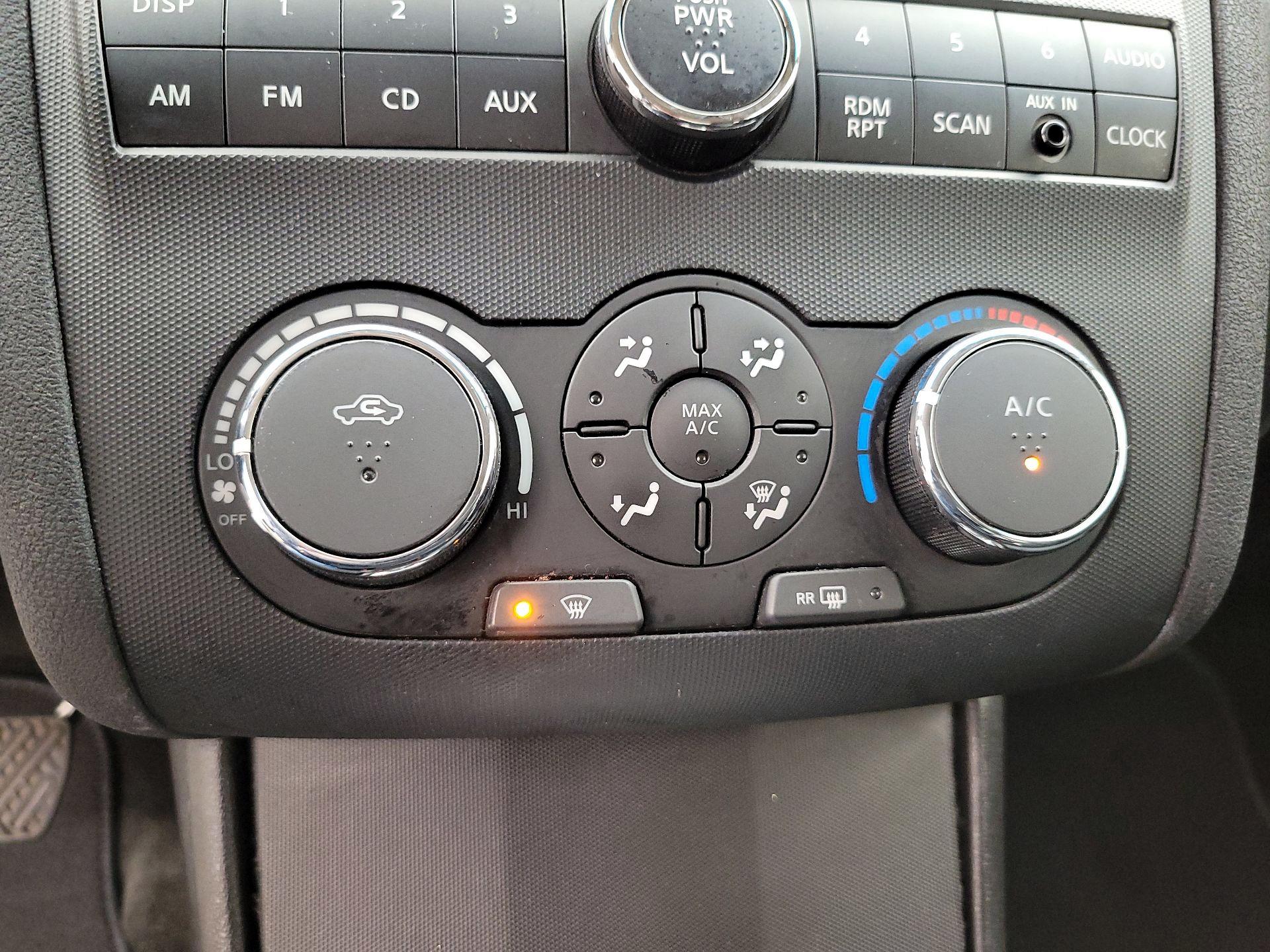 Thumbnail: 2013 Nissan Altima - 15