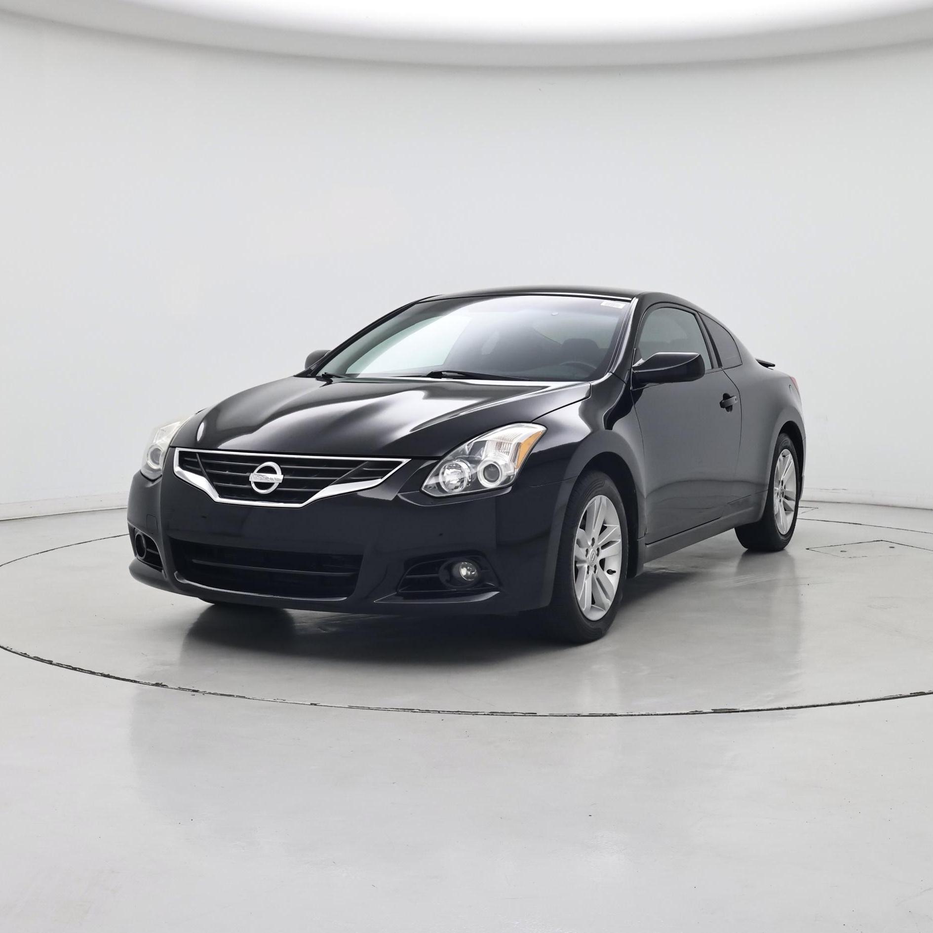 Thumbnail: 2013 Nissan Altima - 4