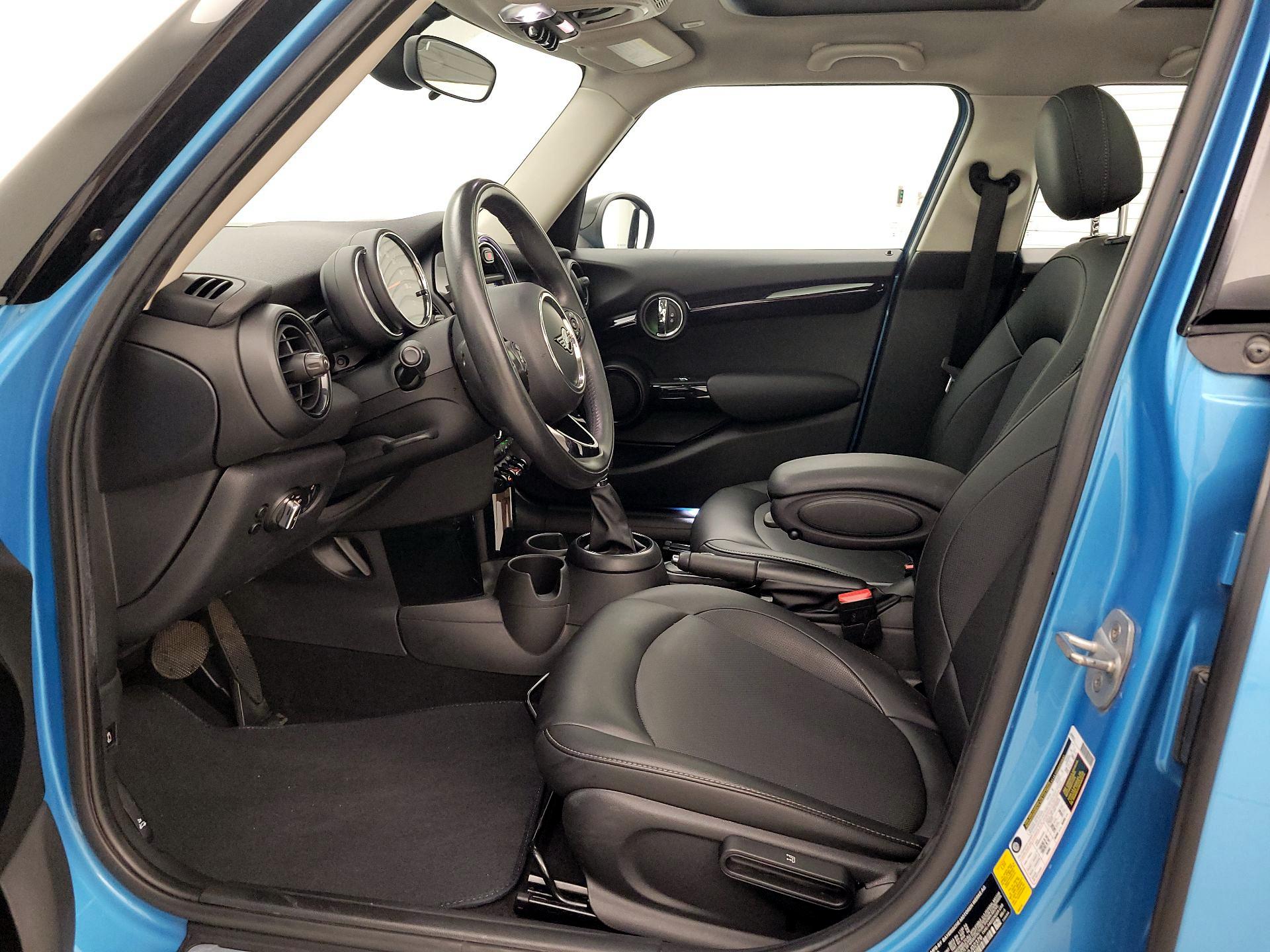 Thumbnail: 2019 MINI Cooper Hardtop - 11