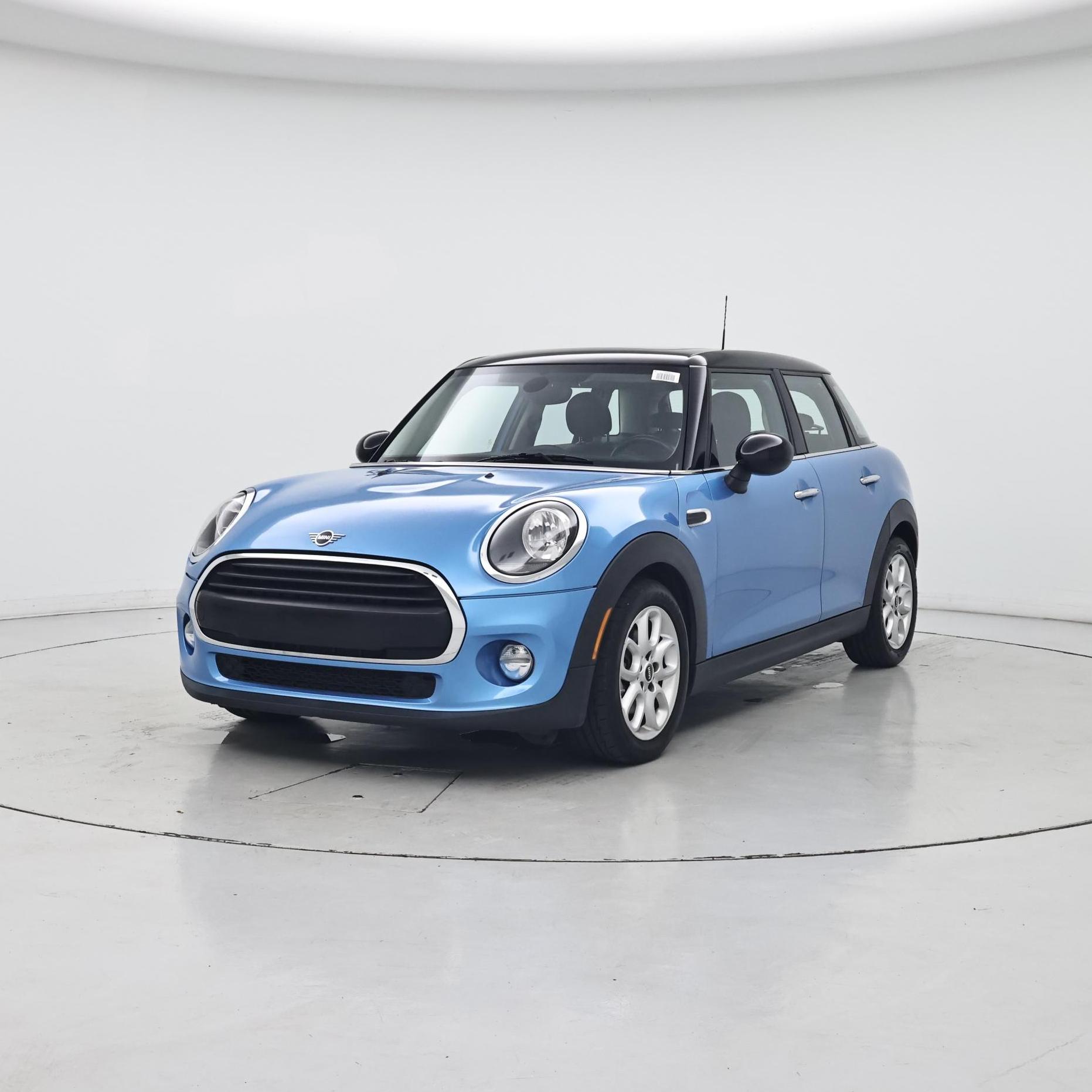 Thumbnail: 2019 MINI Cooper Hardtop - 4