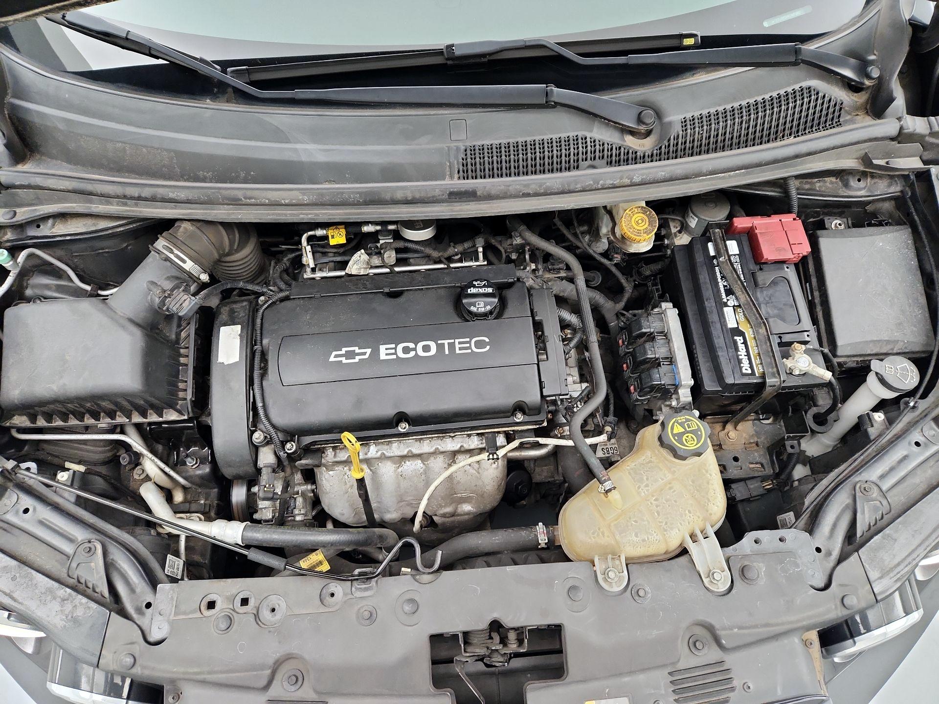 Thumbnail: 2016 Chevrolet Sonic - 18