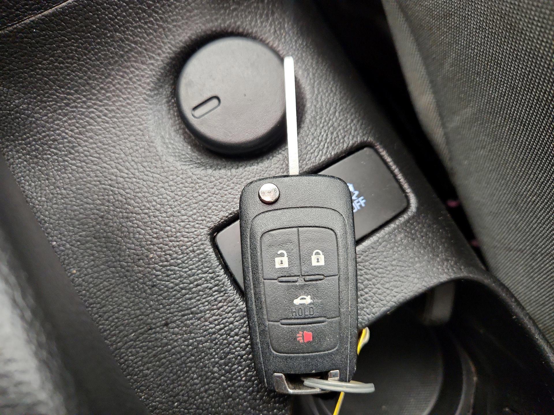 Thumbnail: 2016 Chevrolet Sonic - 19