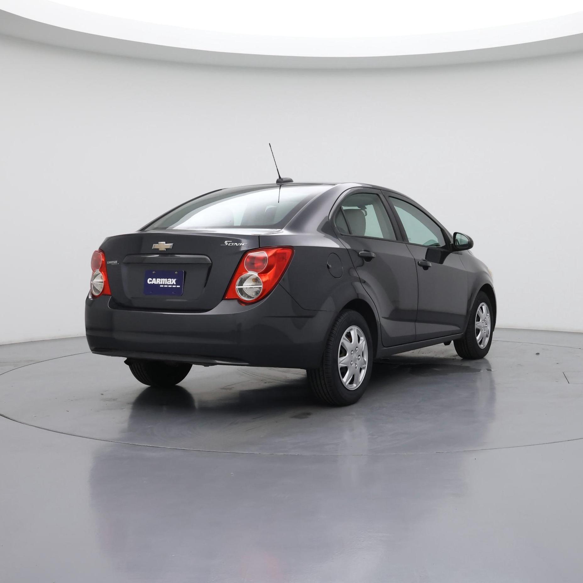 Thumbnail: 2016 Chevrolet Sonic - 8