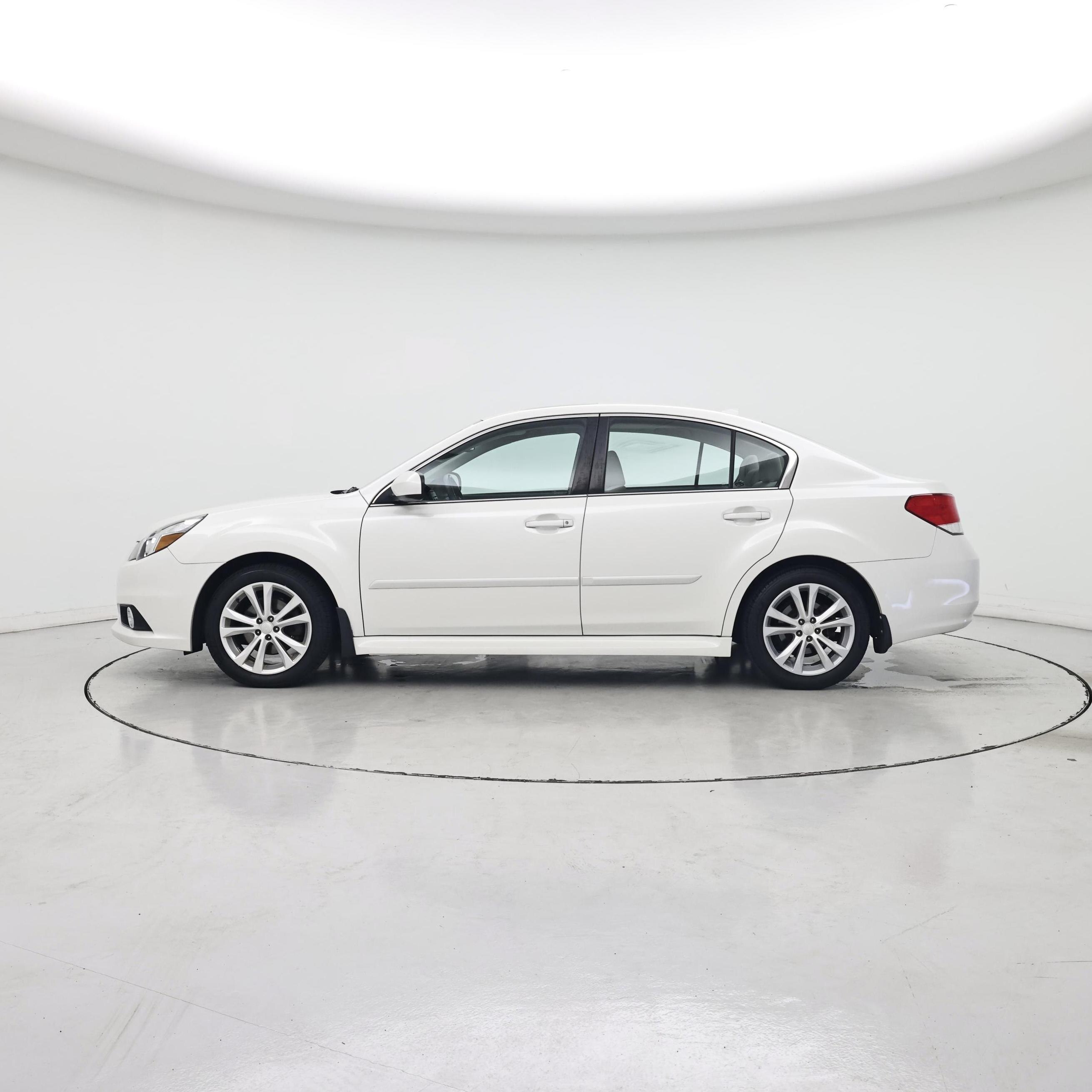 Thumbnail: 2014 Subaru Legacy - 3
