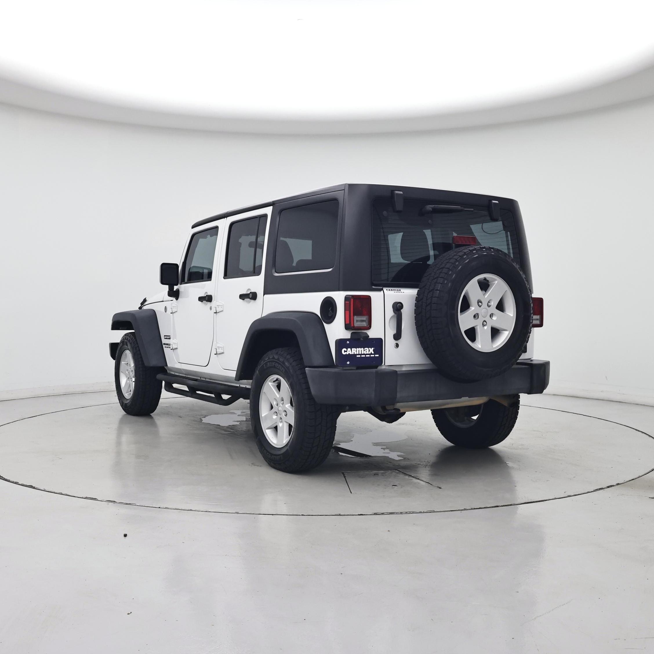 Thumbnail: 2017 Jeep Wrangler - 2