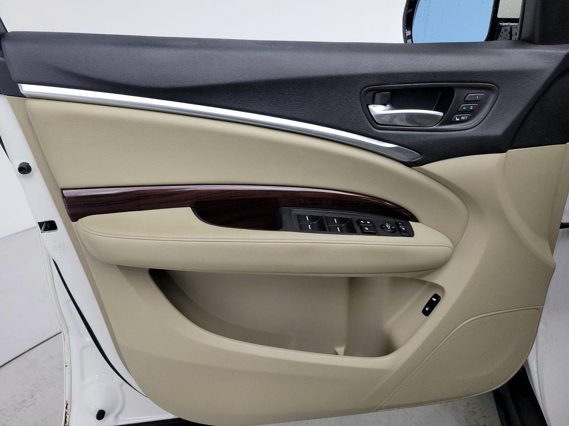 Thumbnail: 2016 Acura MDX - 14