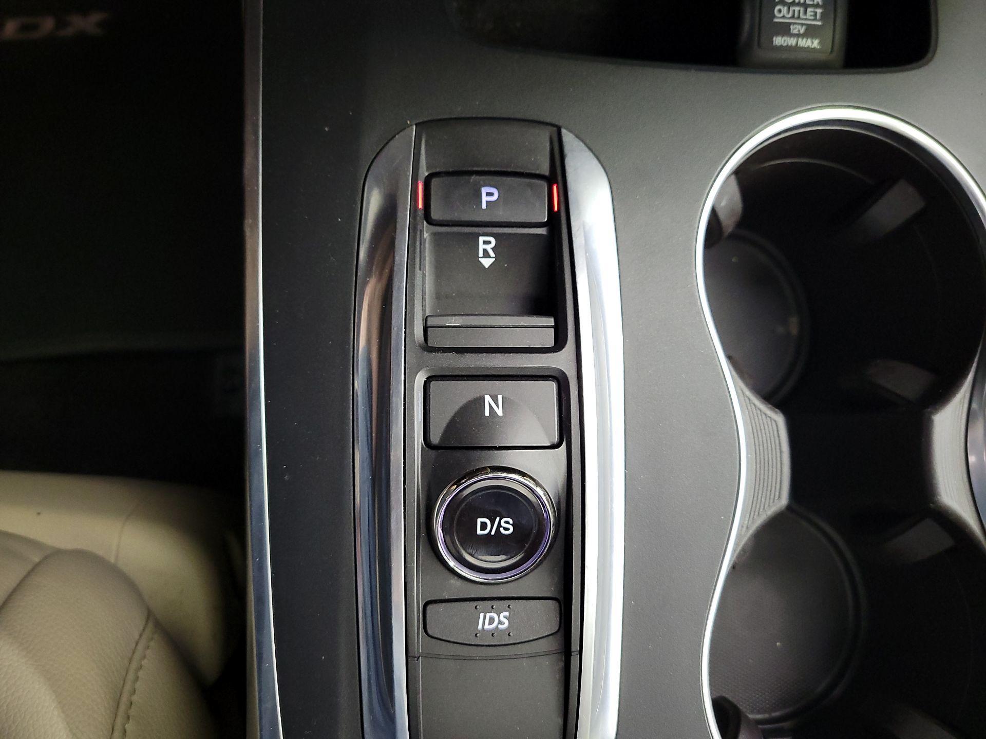 Thumbnail: 2016 Acura MDX - 18