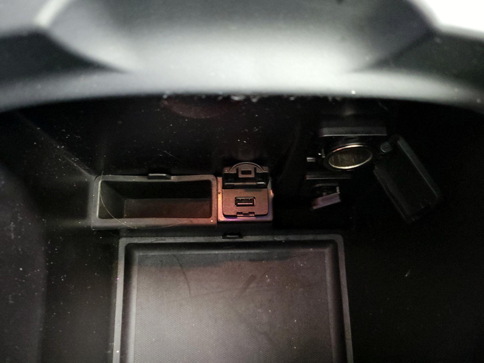 Thumbnail: 2016 Acura MDX - 19