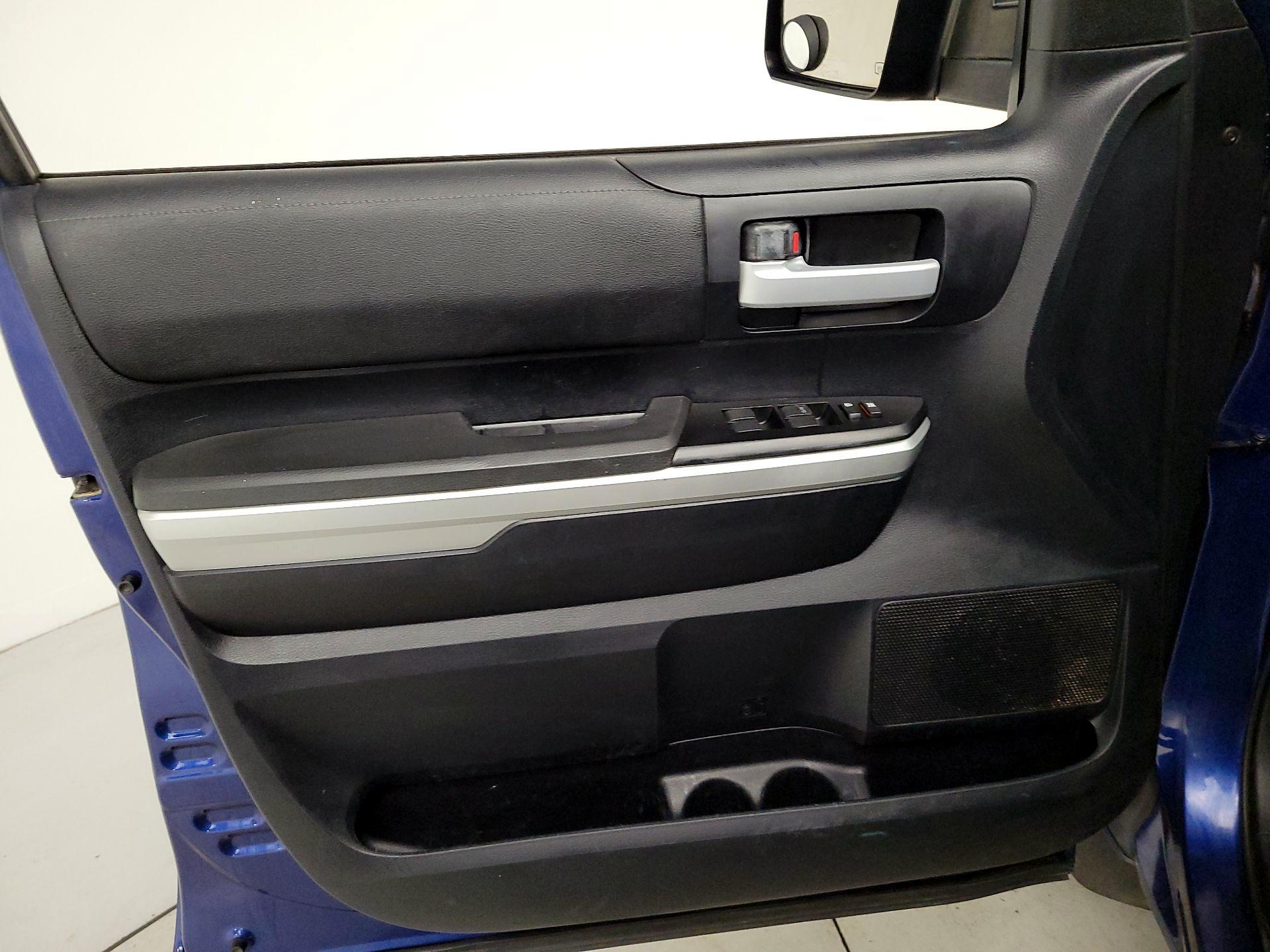 Thumbnail: 2014 Toyota Tundra - 12