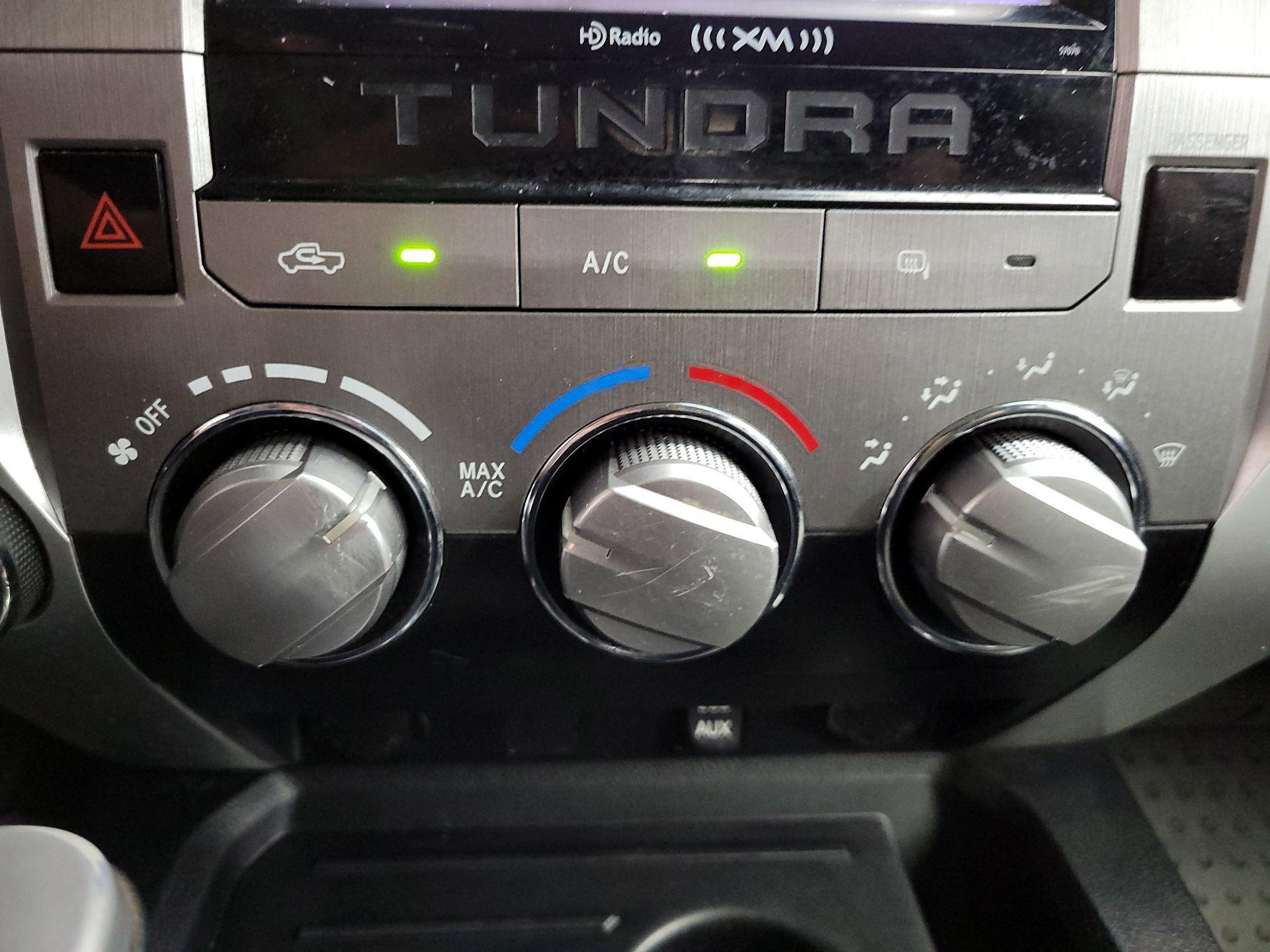 Thumbnail: 2014 Toyota Tundra - 16