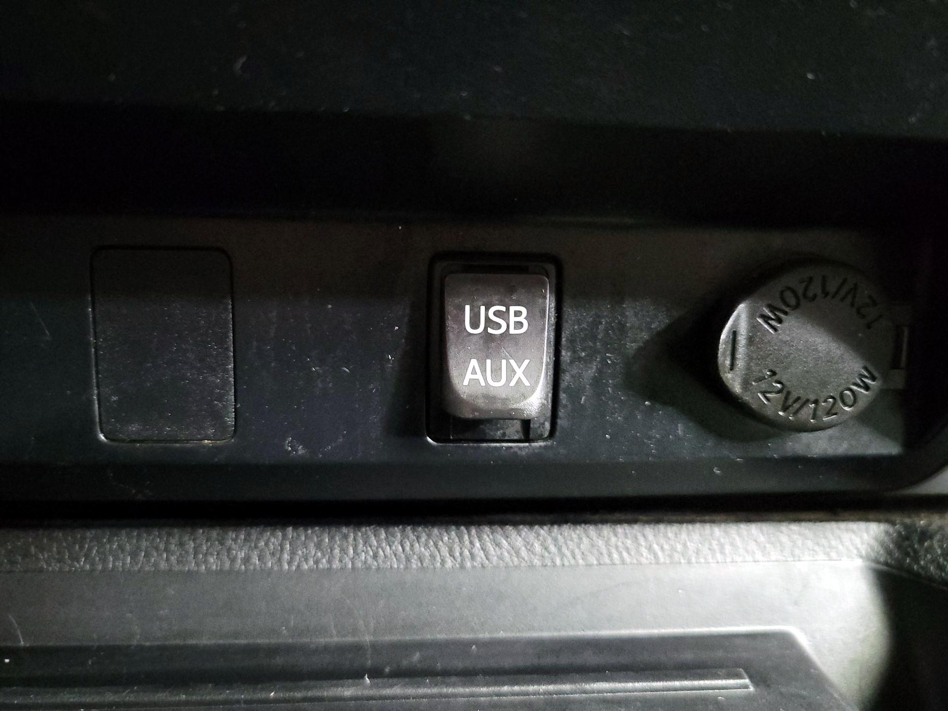 Thumbnail: 2014 Toyota Tundra - 18