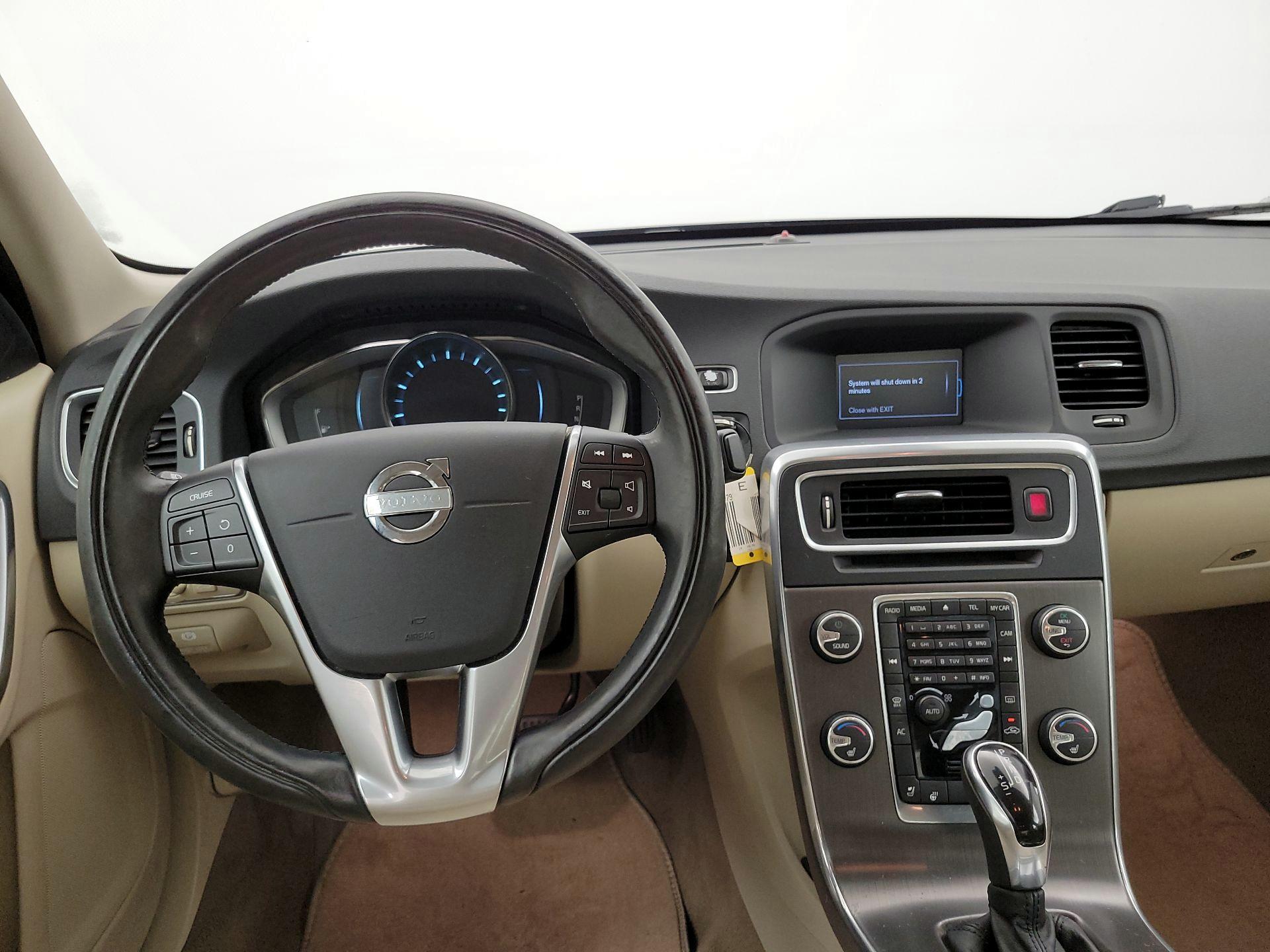 Thumbnail: 2014 Volvo S60 - 10