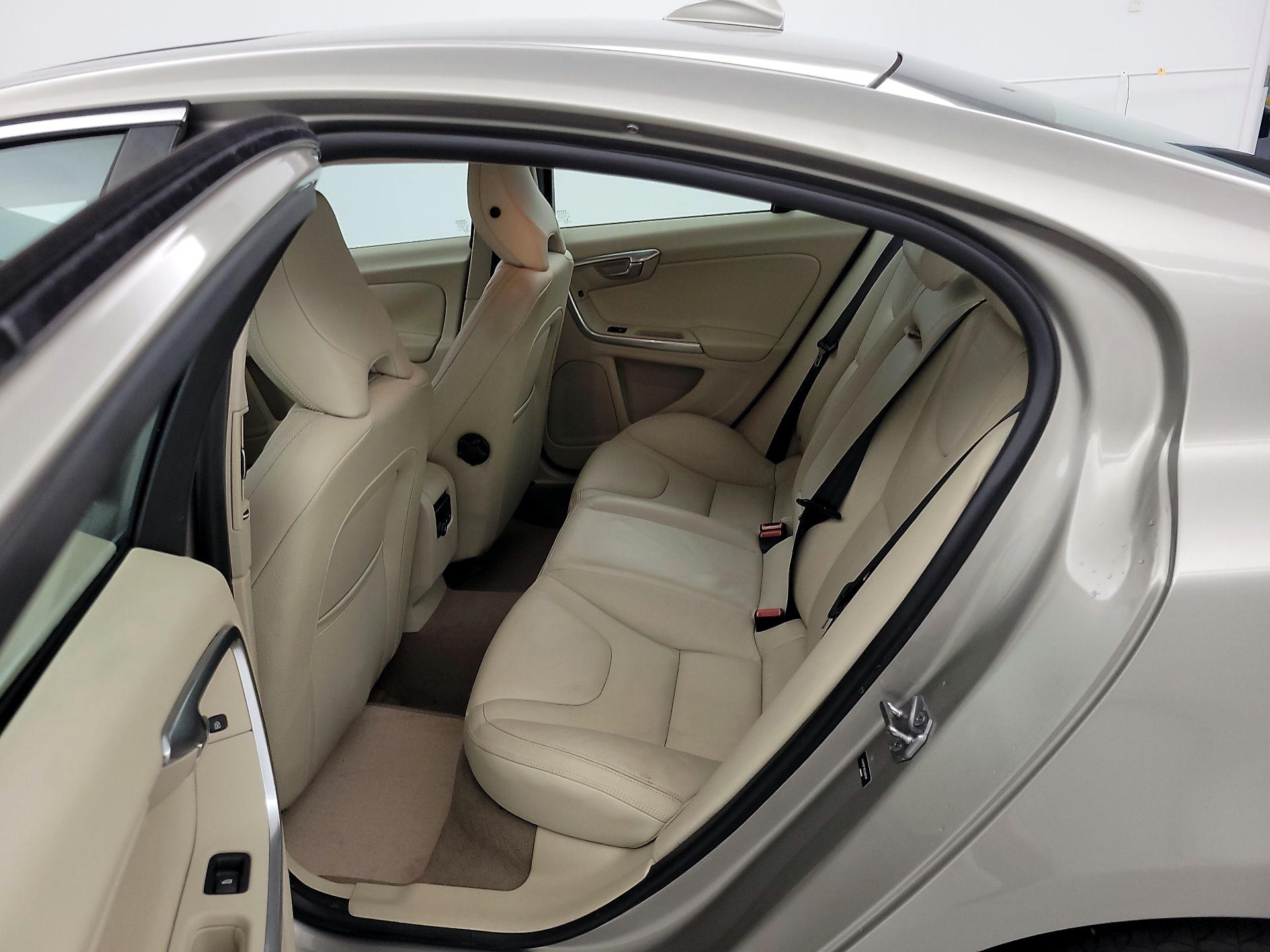 Thumbnail: 2014 Volvo S60 - 20