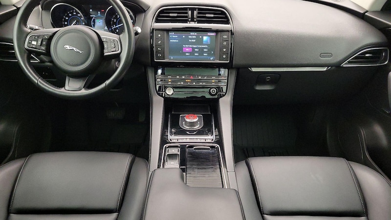 2018 Jaguar F-Pace Premium 9