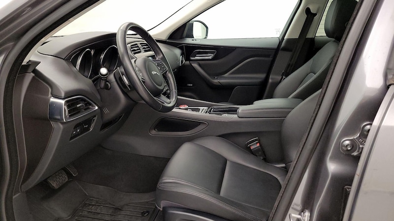 2018 Jaguar F-Pace Premium 11