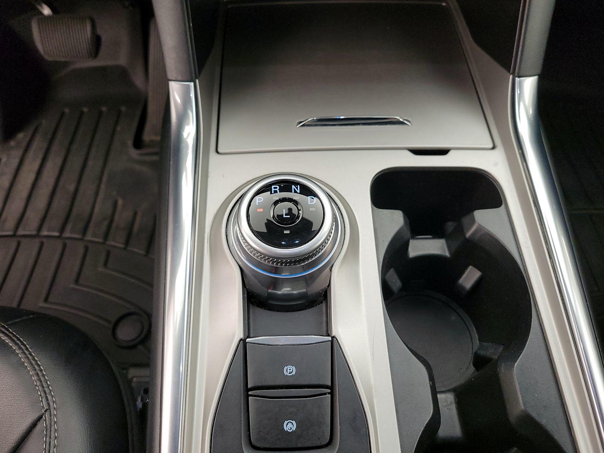 Thumbnail: 2021 Ford Explorer - 18