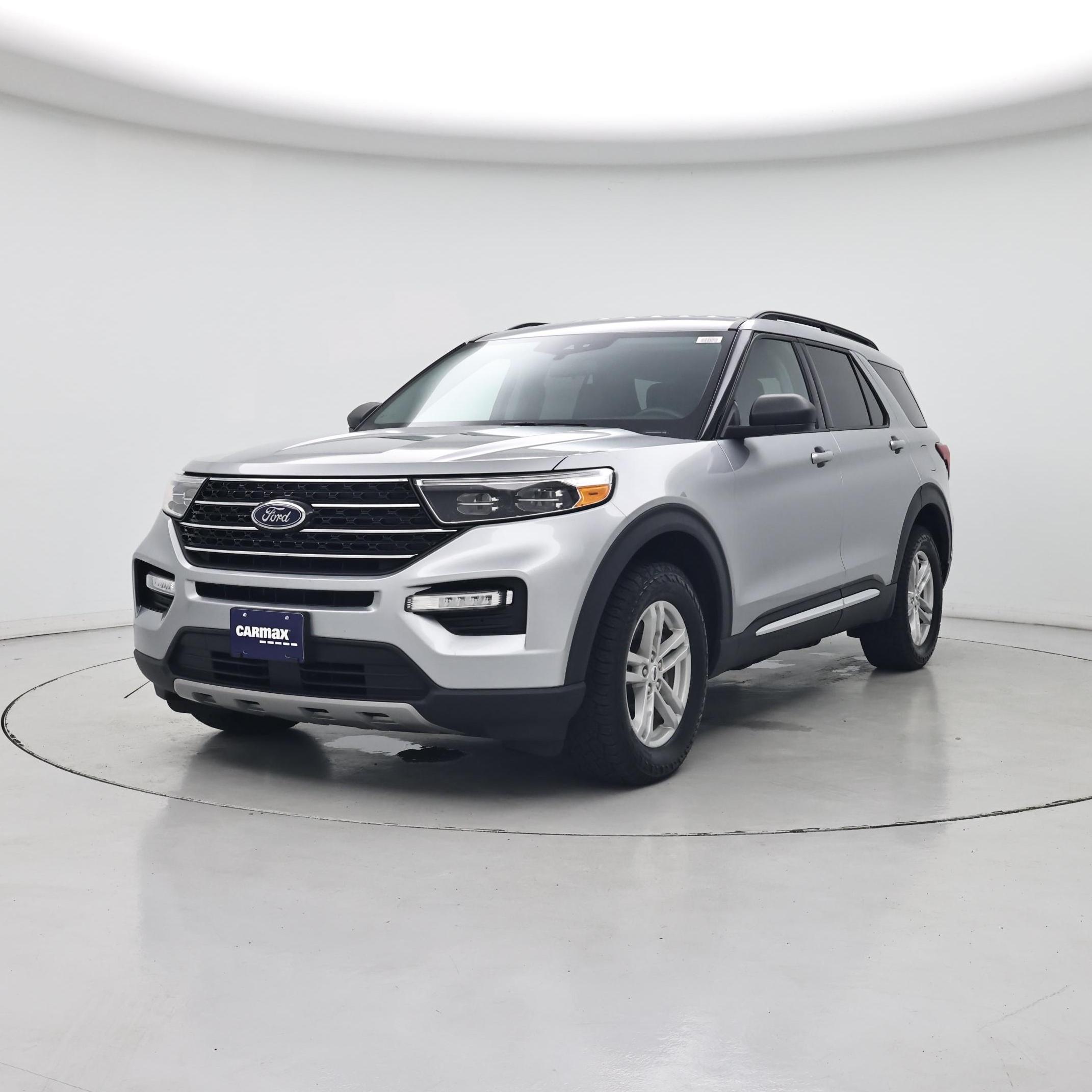 Thumbnail: 2021 Ford Explorer - 4