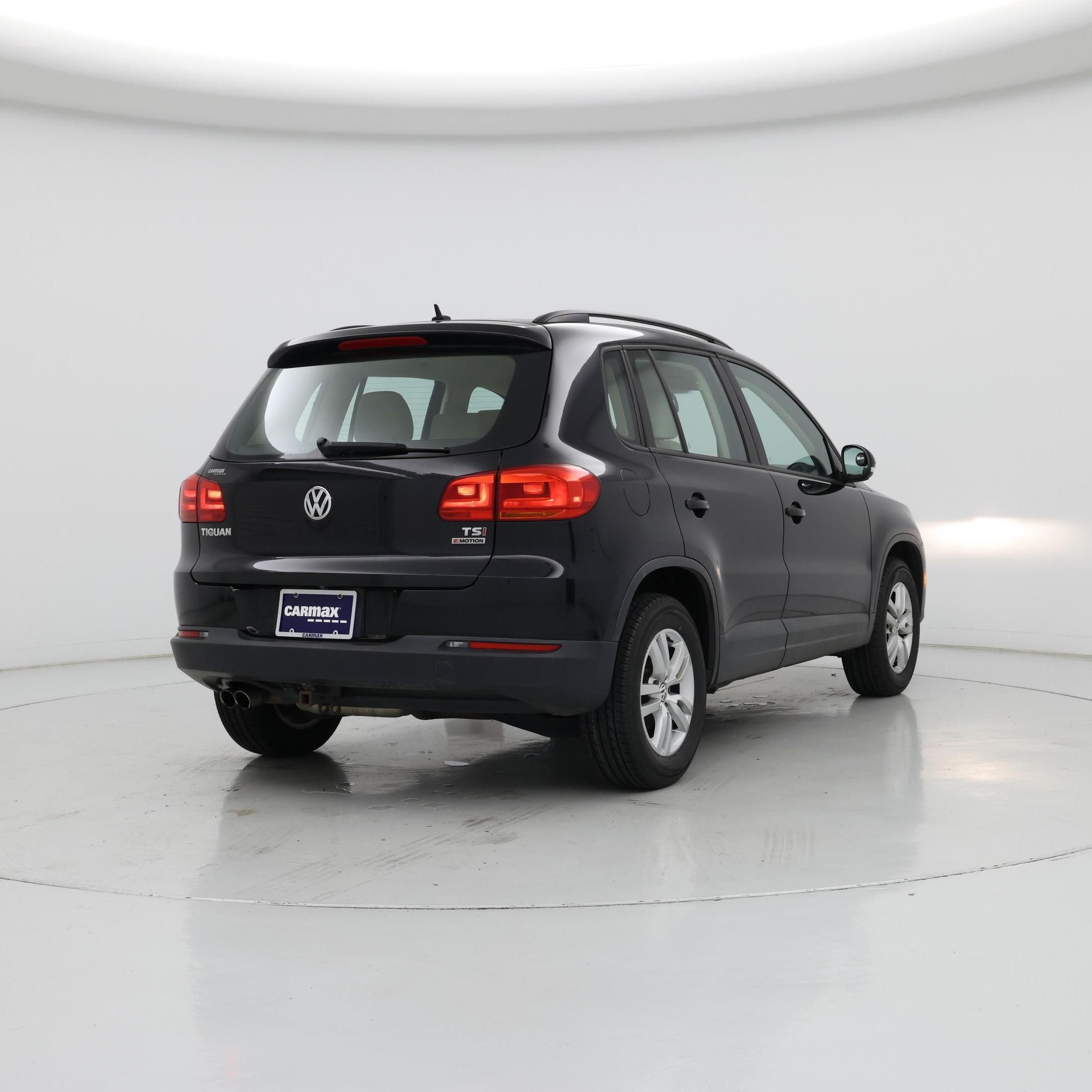 Thumbnail: 2016 Volkswagen Tiguan - 8