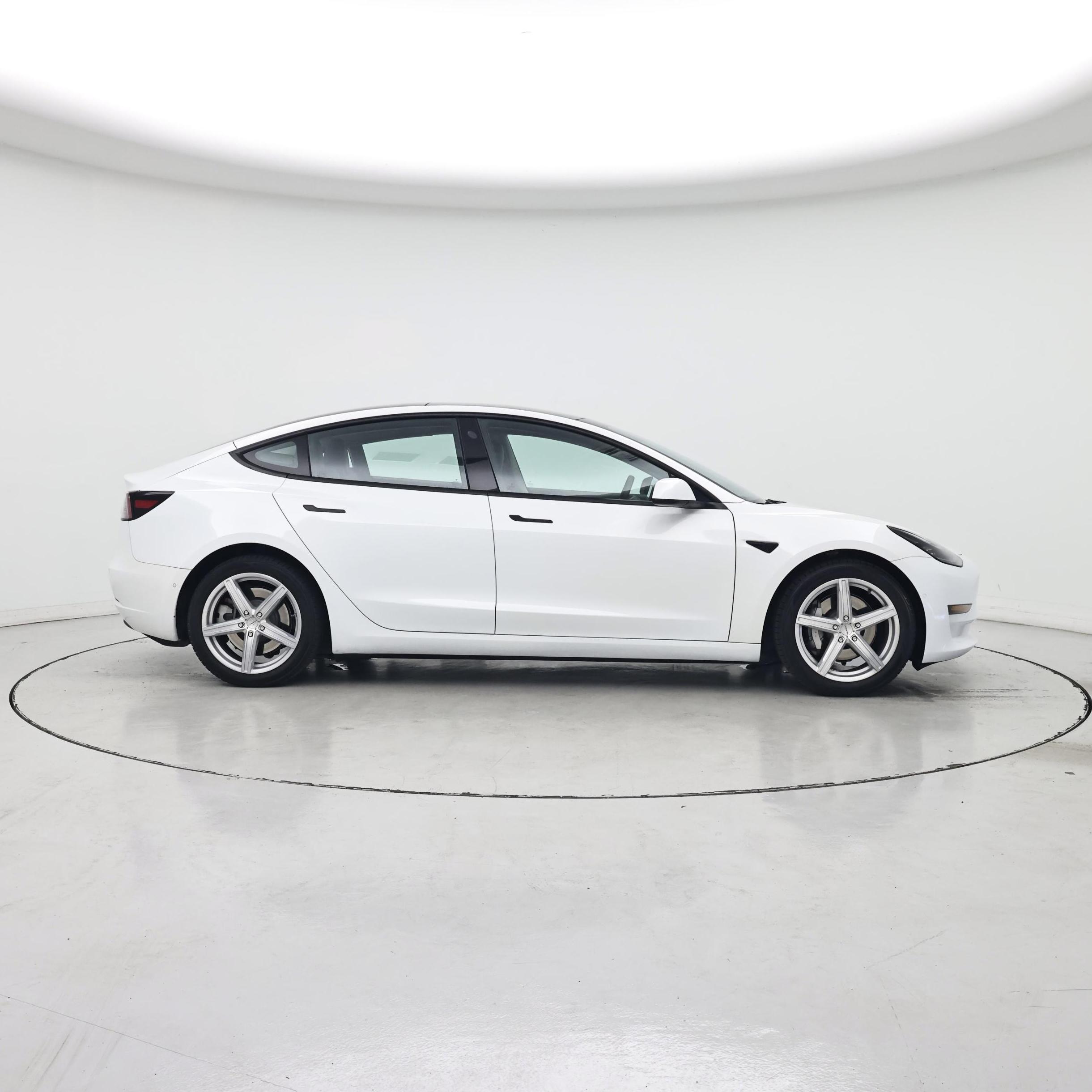 Thumbnail: 2021 Tesla Model 3 - 7