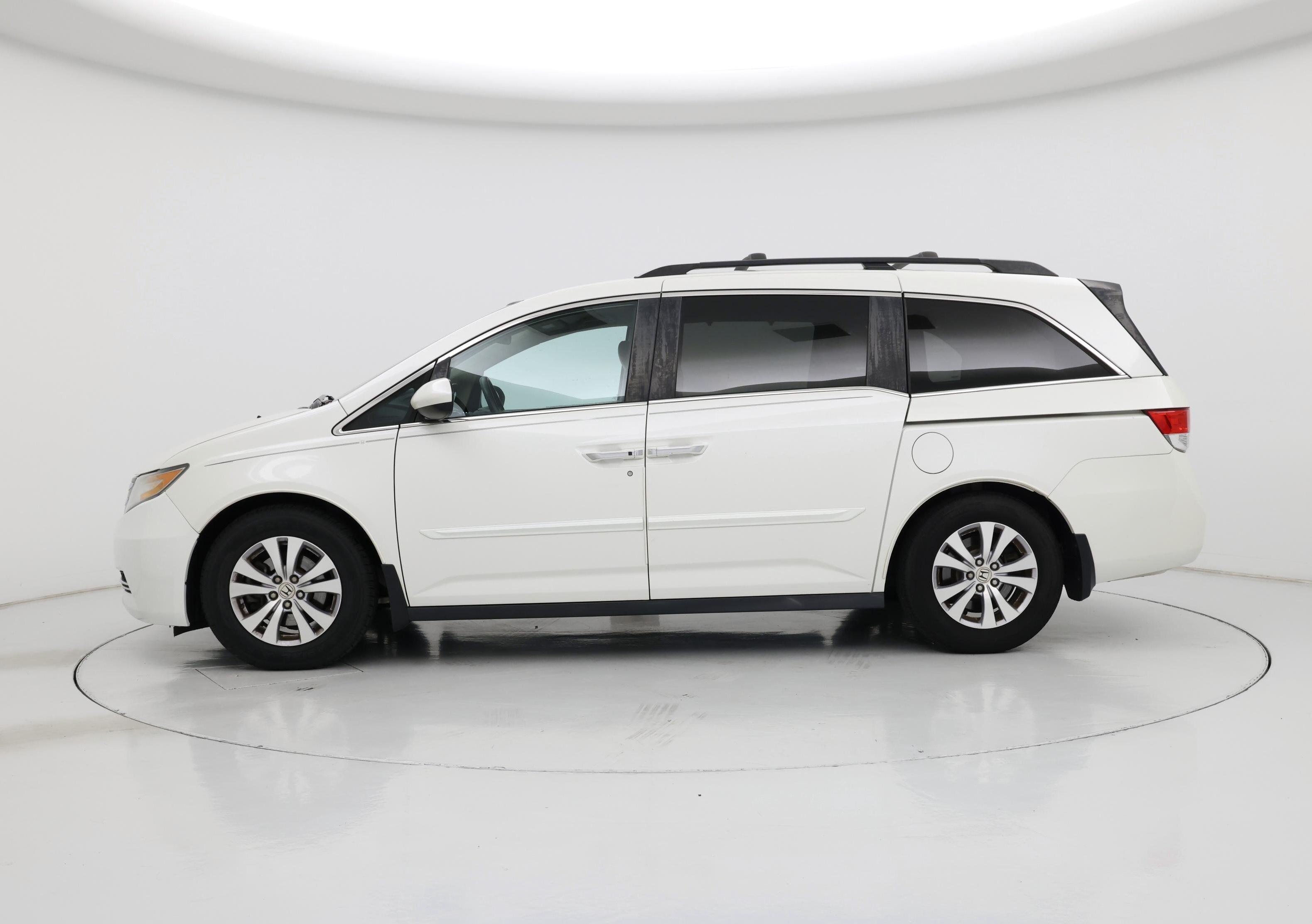 Thumbnail: 2016 Honda Odyssey - 3