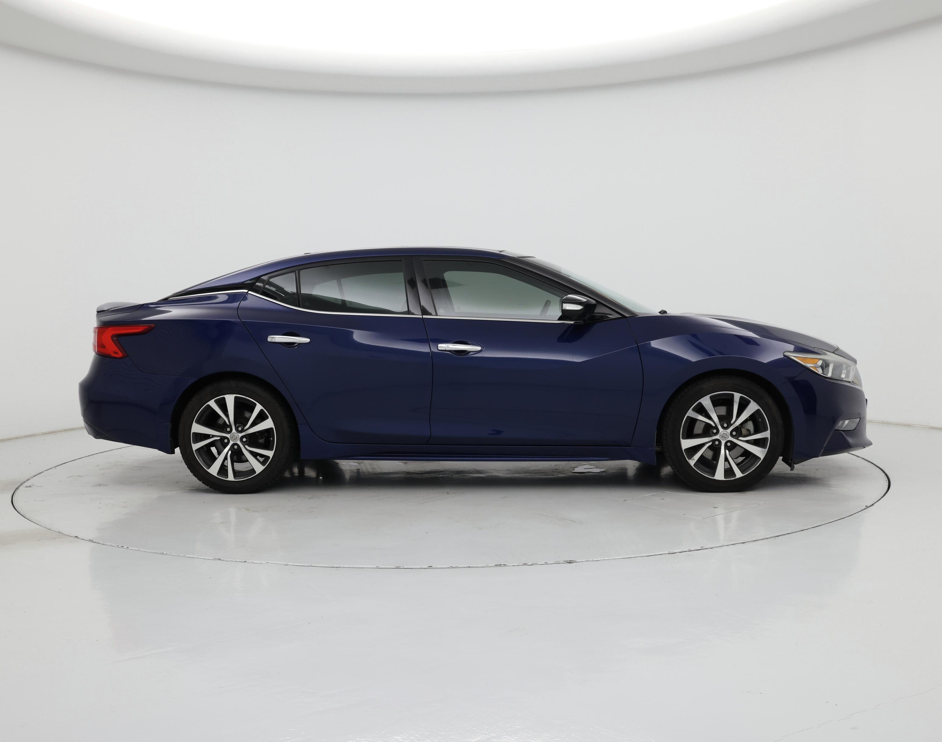 Thumbnail: 2017 Nissan Maxima - 7