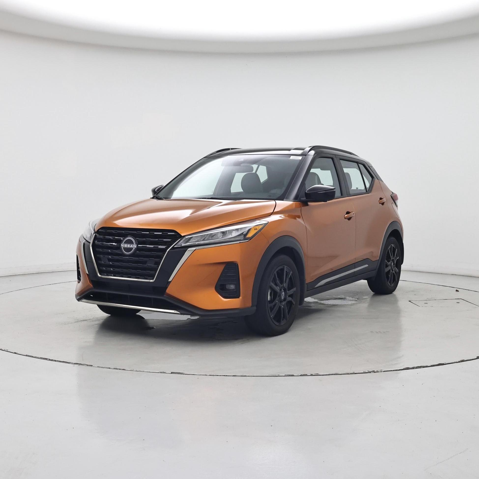 Thumbnail: 2023 Nissan Kicks - 4