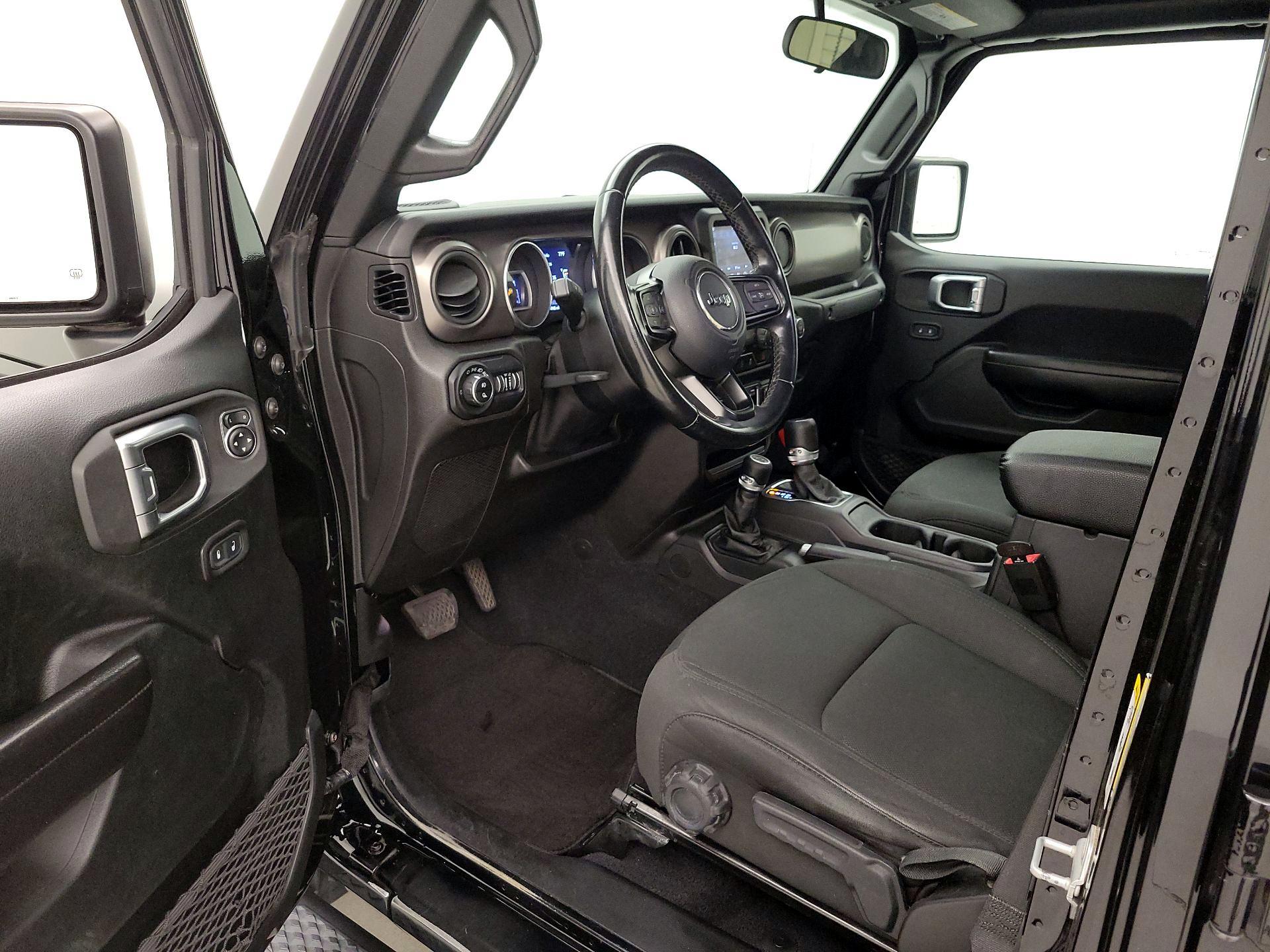 Thumbnail: 2020 Jeep Gladiator - 11