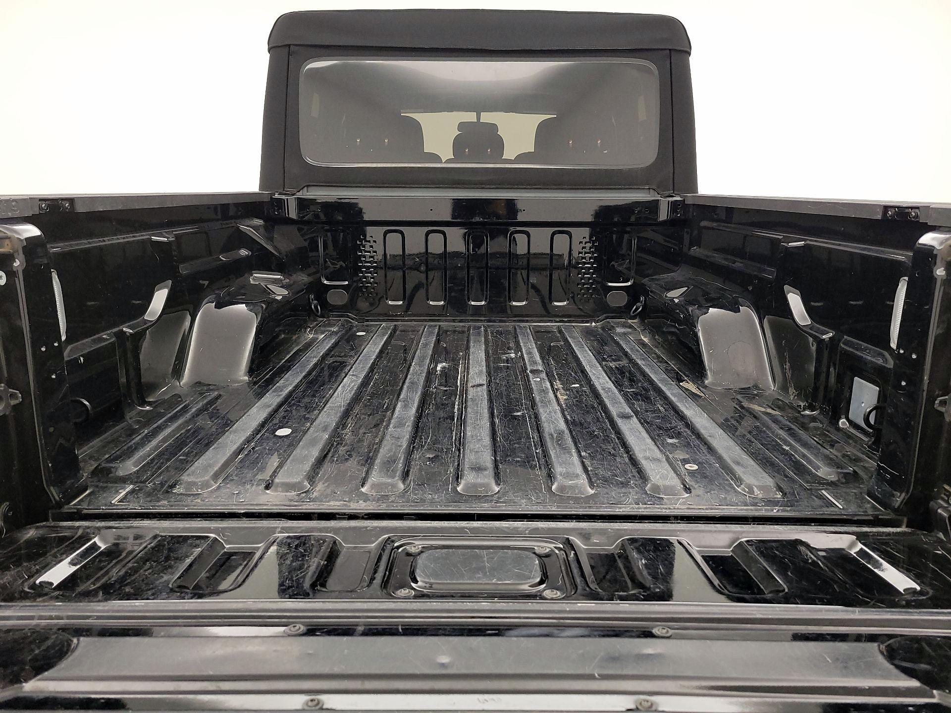 Thumbnail: 2020 Jeep Gladiator - 20