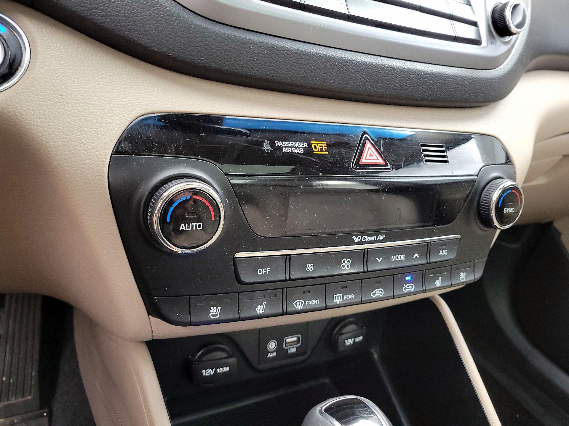 Thumbnail: 2016 Hyundai Tucson - 17