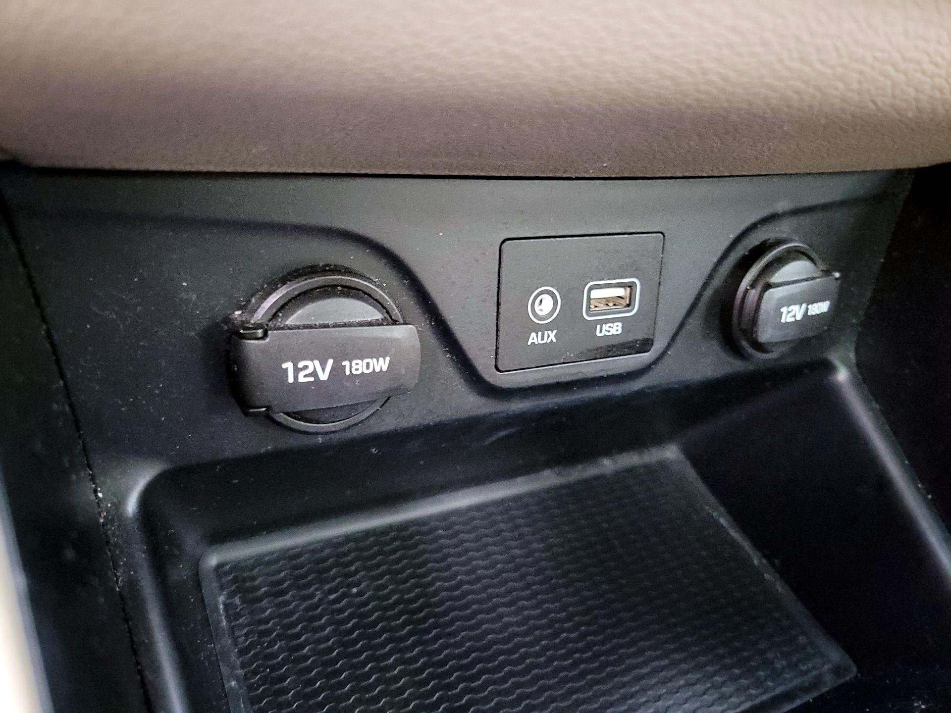 Thumbnail: 2016 Hyundai Tucson - 19