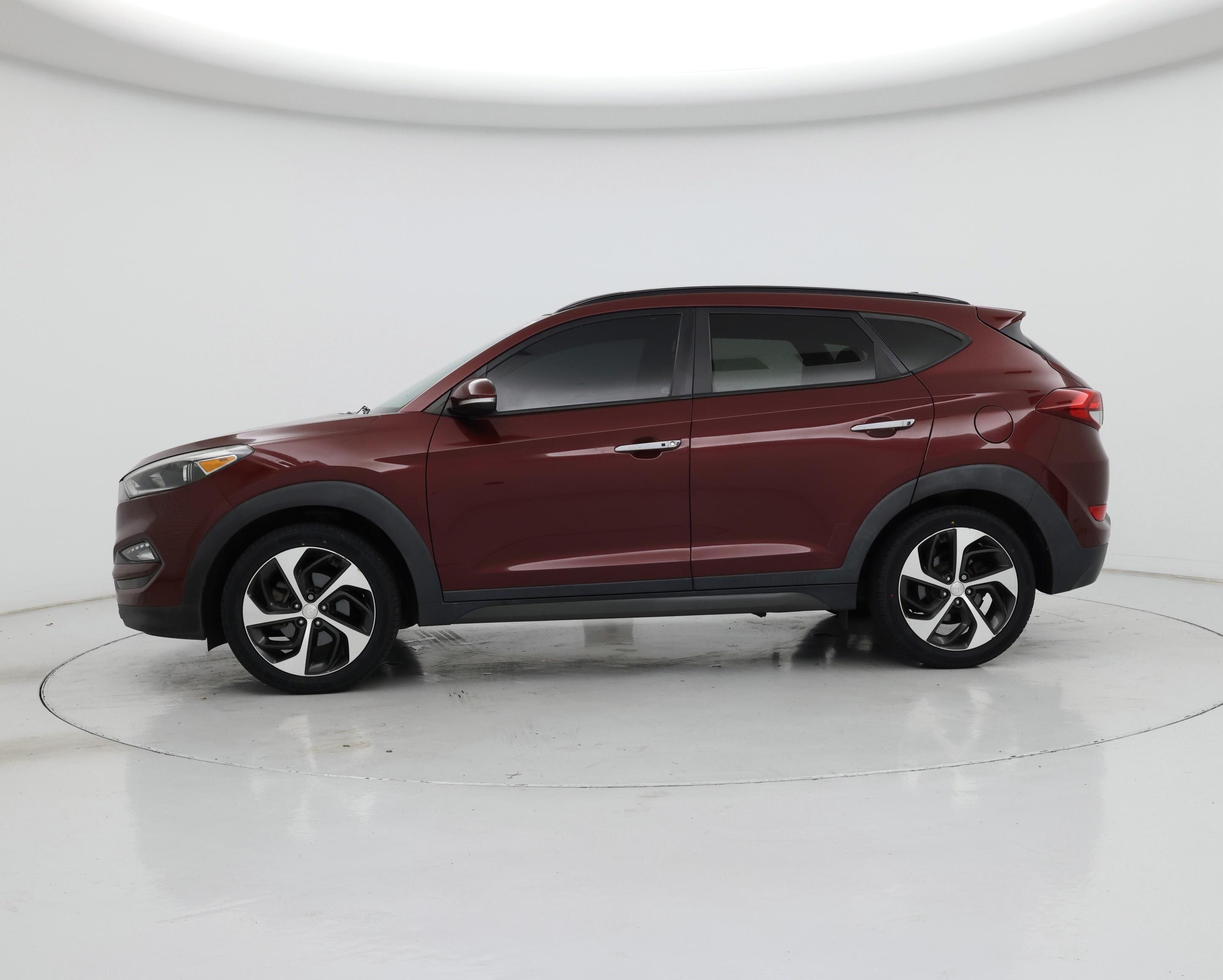 Thumbnail: 2016 Hyundai Tucson - 3