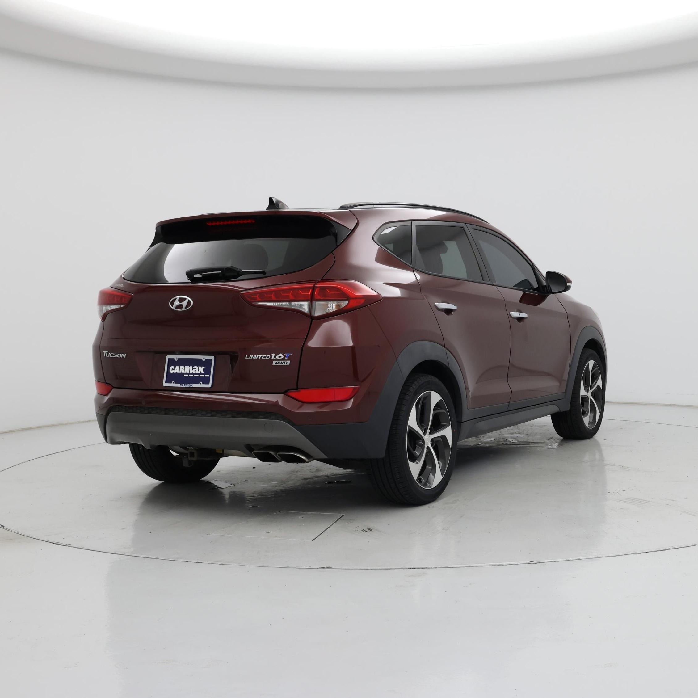 Thumbnail: 2016 Hyundai Tucson - 8