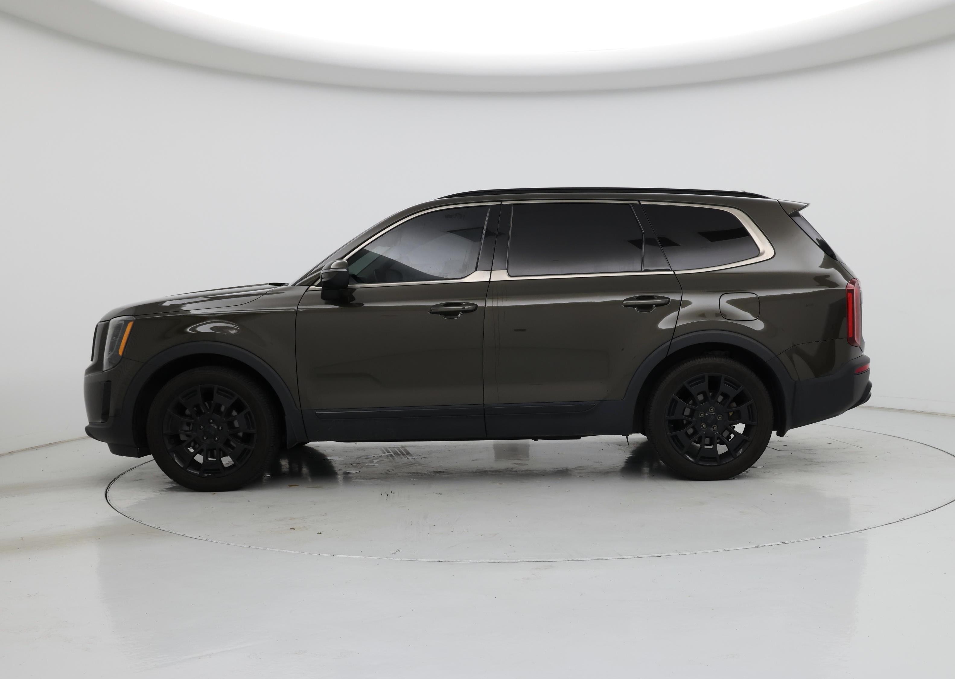 Thumbnail: 2021 Kia Telluride - 3