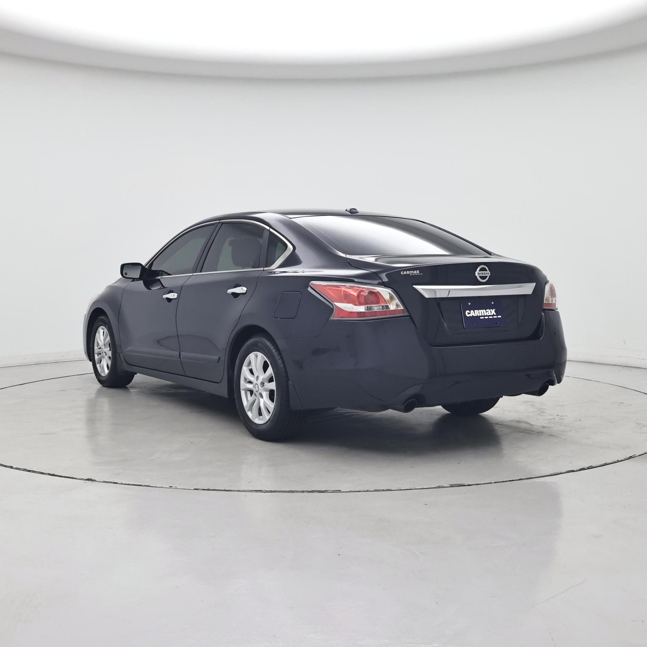 Thumbnail: 2015 Nissan Altima - 2