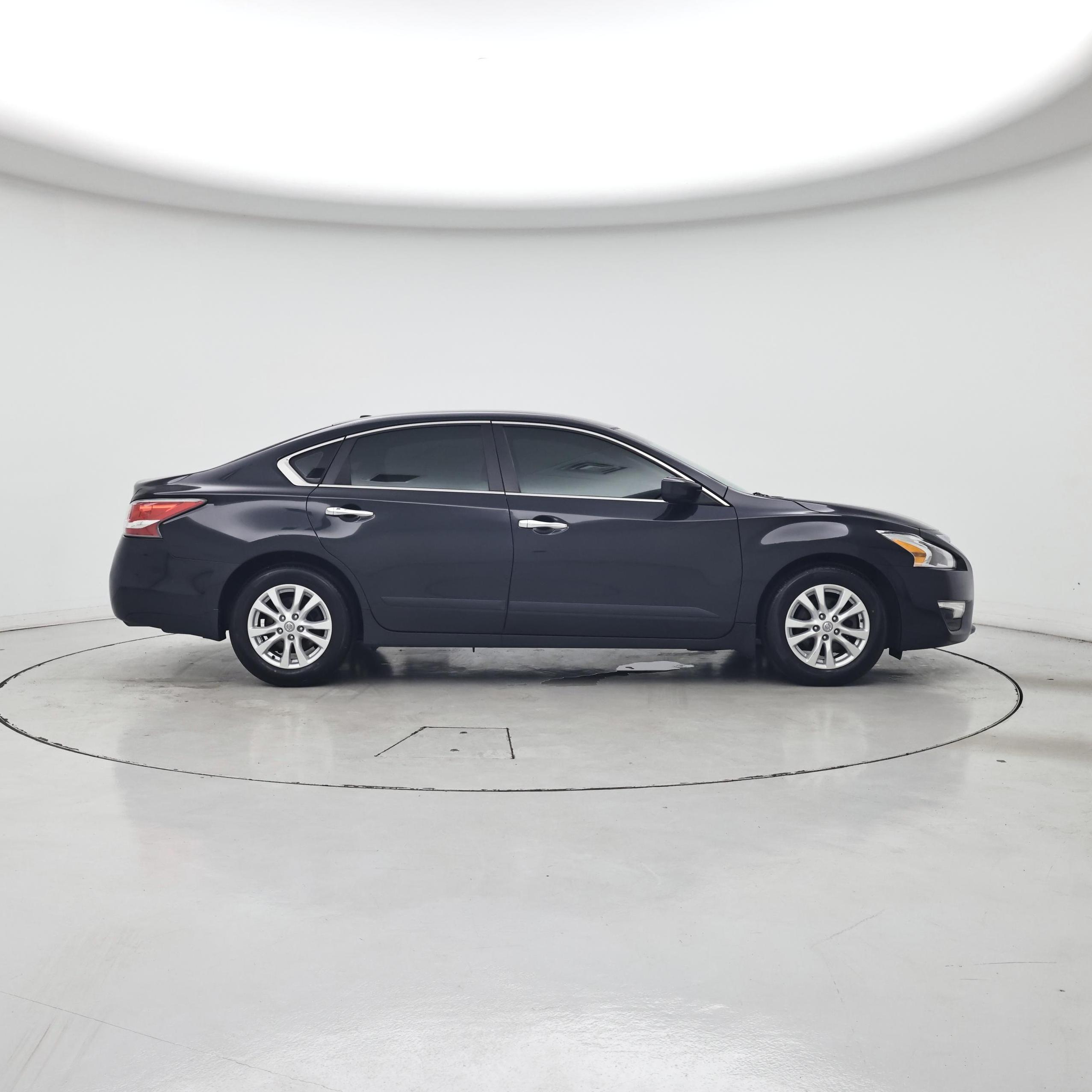 Thumbnail: 2015 Nissan Altima - 7
