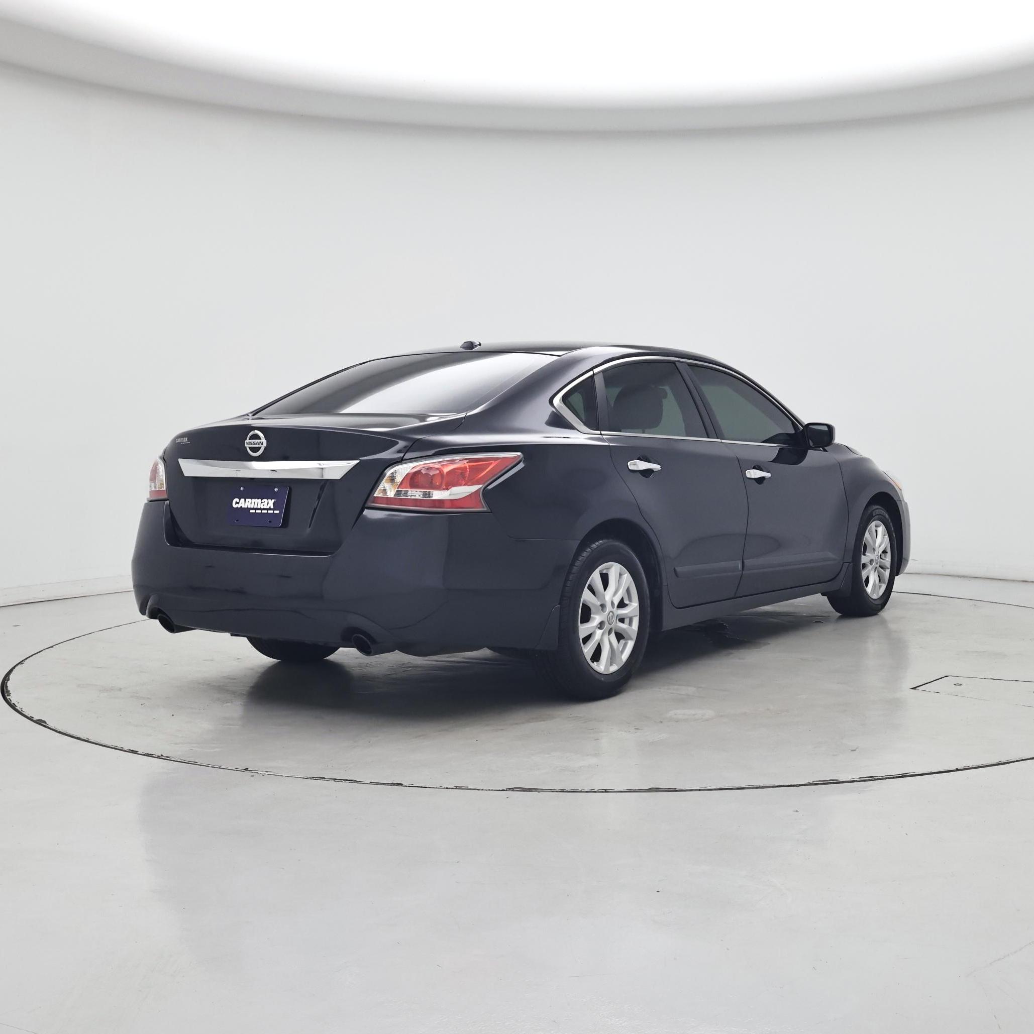 Thumbnail: 2015 Nissan Altima - 8