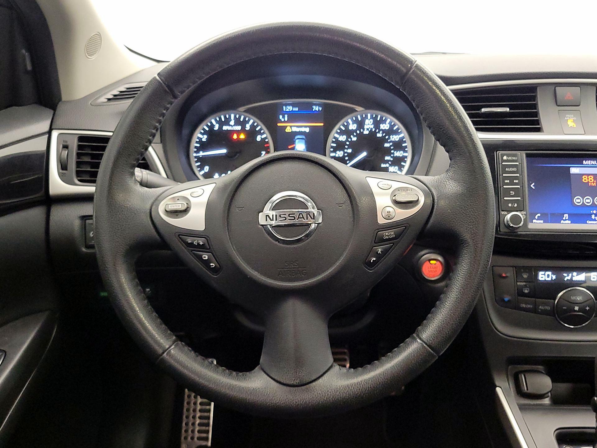 Thumbnail: 2019 Nissan Sentra - 10