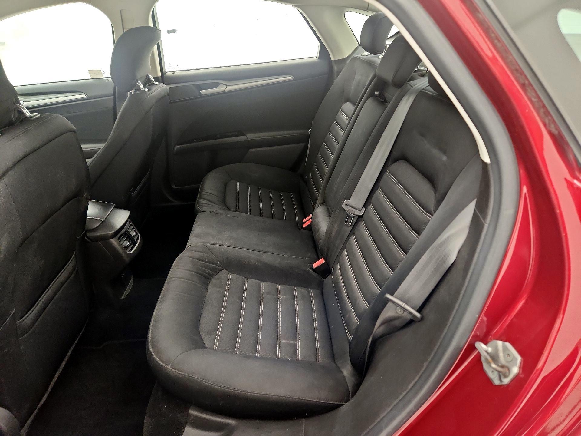 Thumbnail: 2014 Ford Fusion - 18