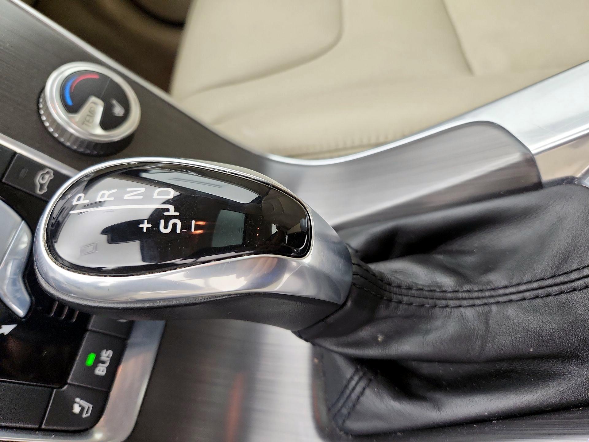 Thumbnail: 2015 Volvo S60 - 16