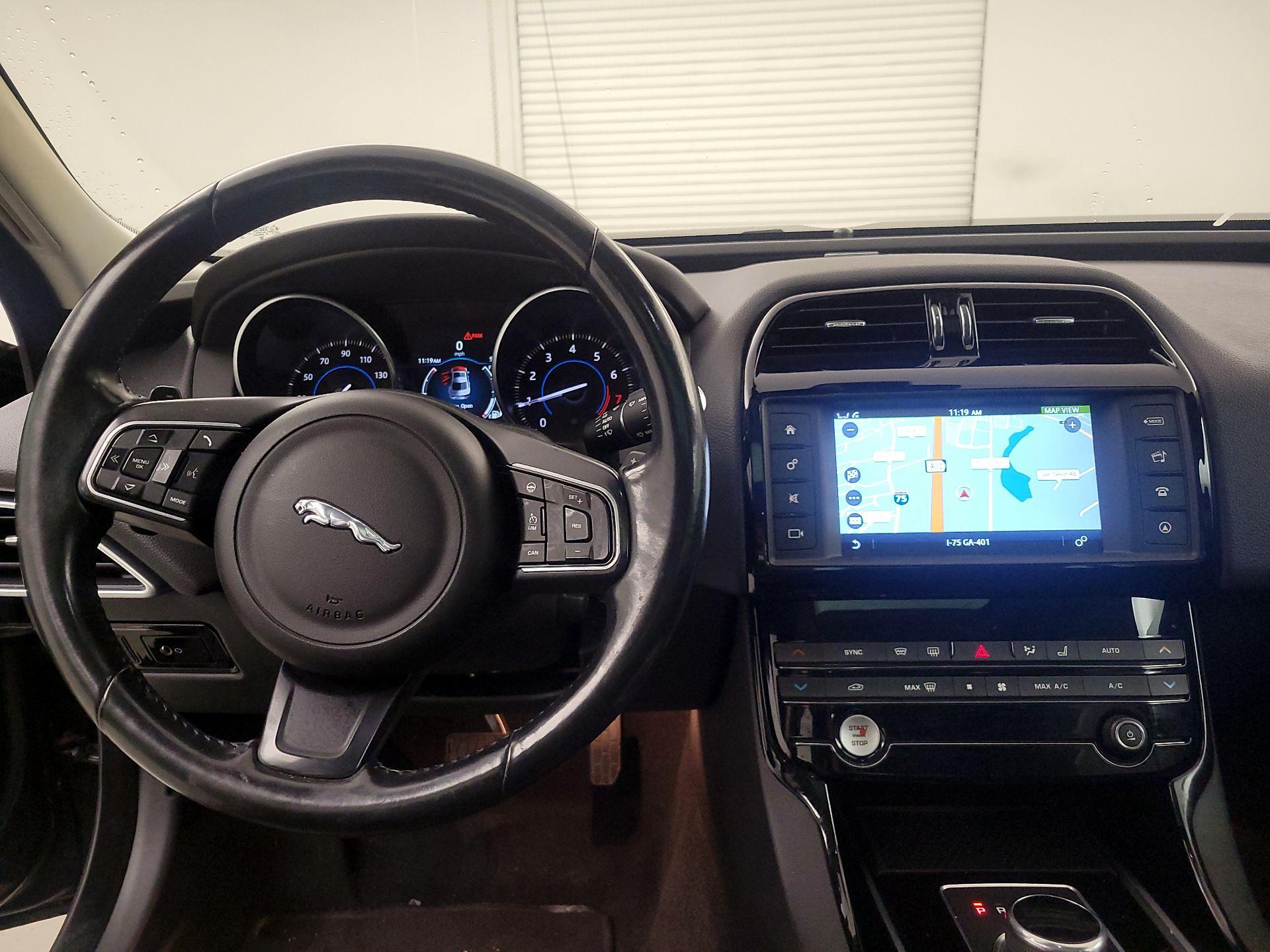 Thumbnail: 2017 Jaguar XE - 9