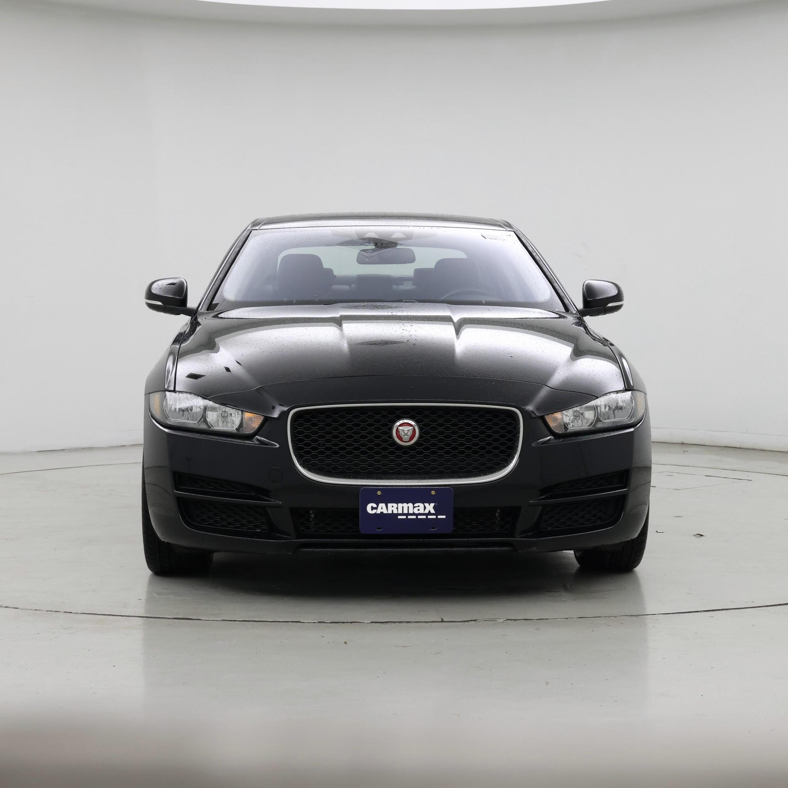 Thumbnail: 2017 Jaguar XE - 5