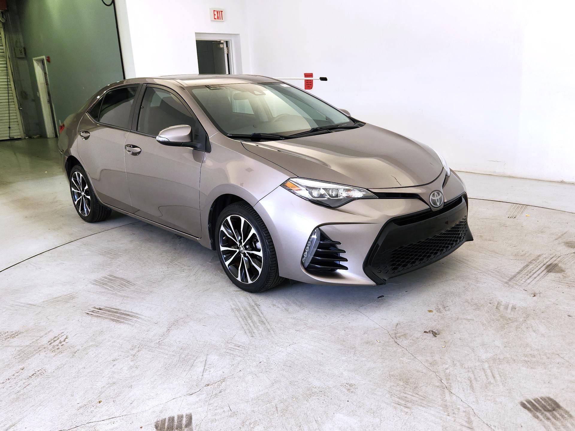 Thumbnail: 2018 Toyota Corolla - 3