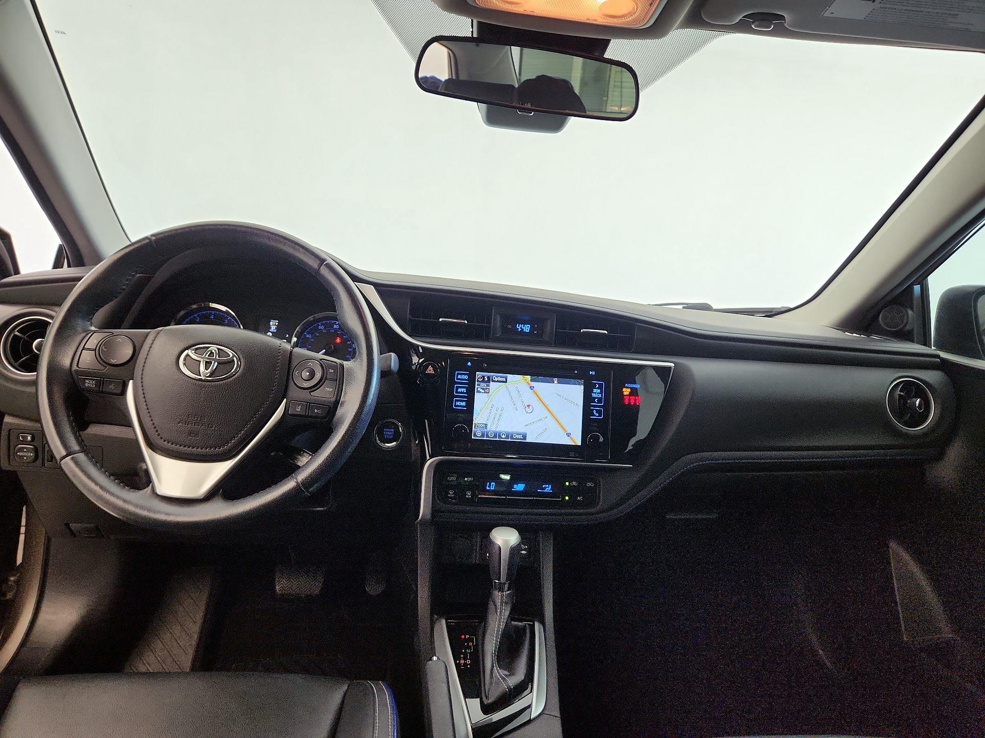 Thumbnail: 2018 Toyota Corolla - 8