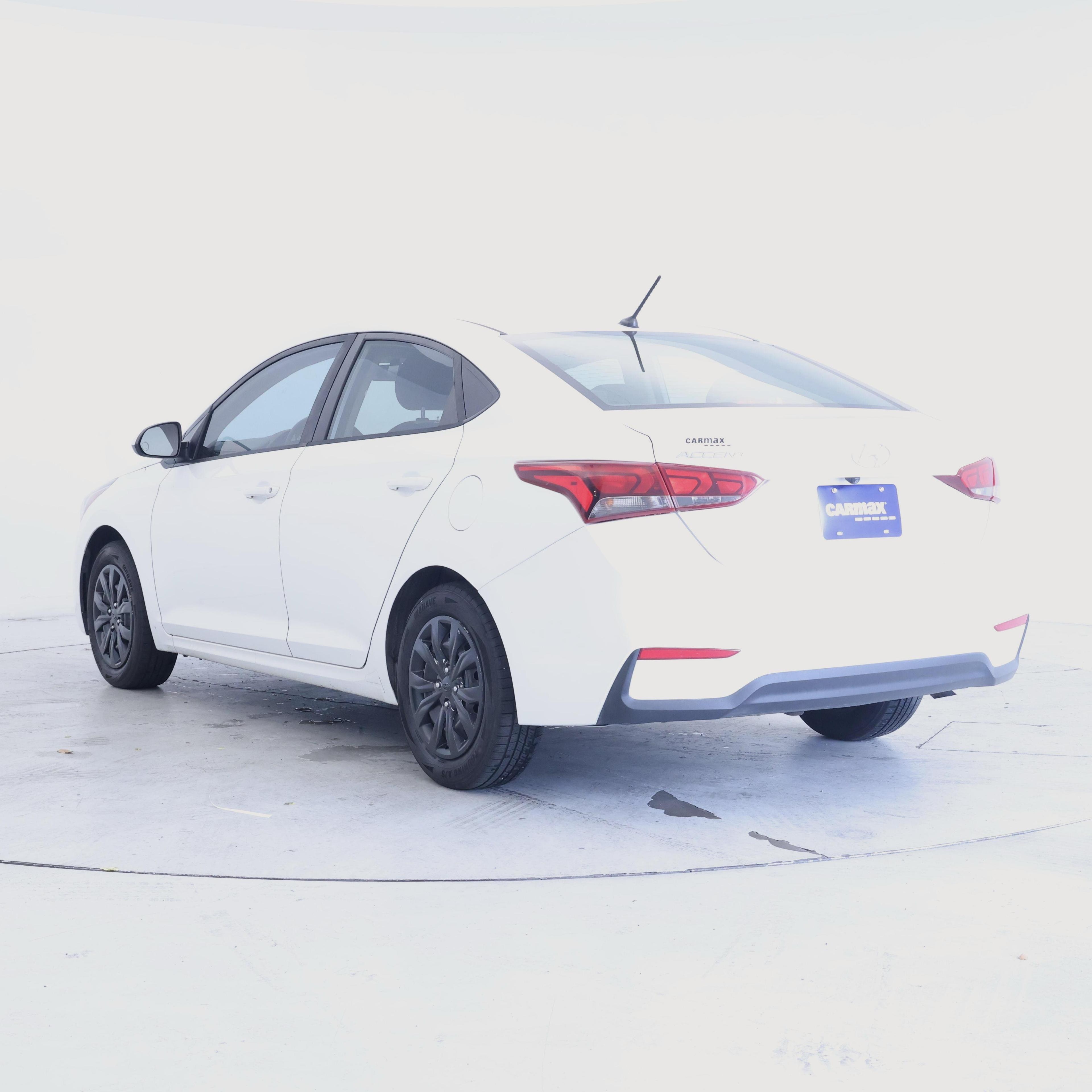 Thumbnail: 2018 Hyundai Accent - 2