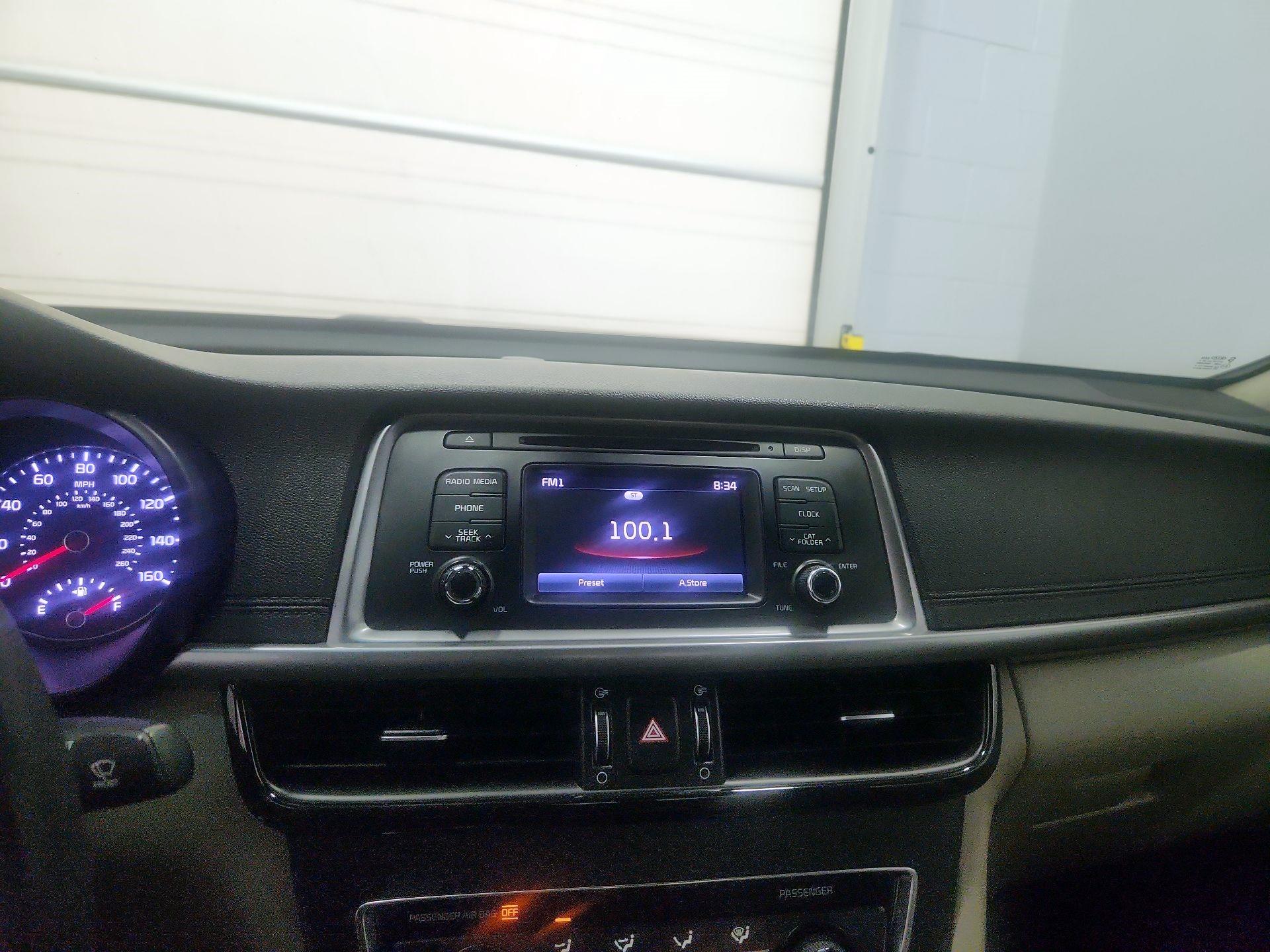 Thumbnail: 2016 Kia Optima - 15