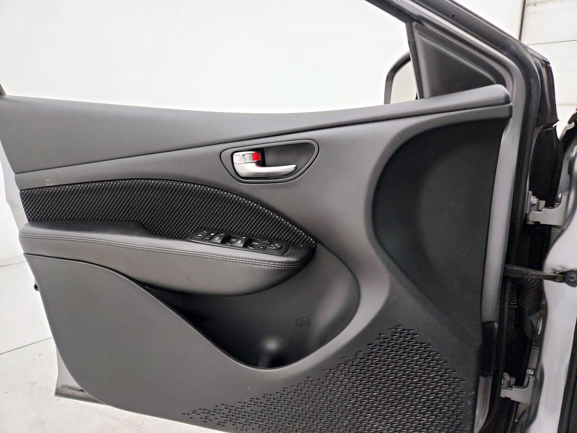 Thumbnail: 2016 Dodge Dart - 12