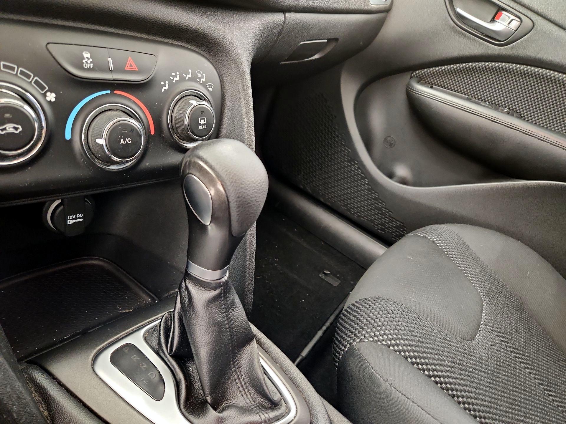 Thumbnail: 2016 Dodge Dart - 16